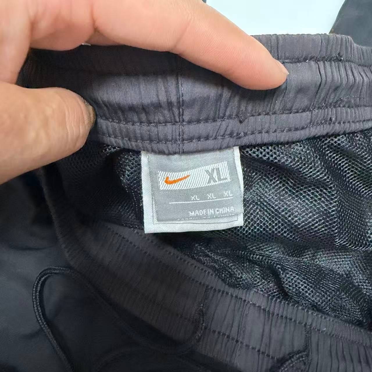 Vintage Nike Black Nylon Track Pants XL — photo 4 of 11