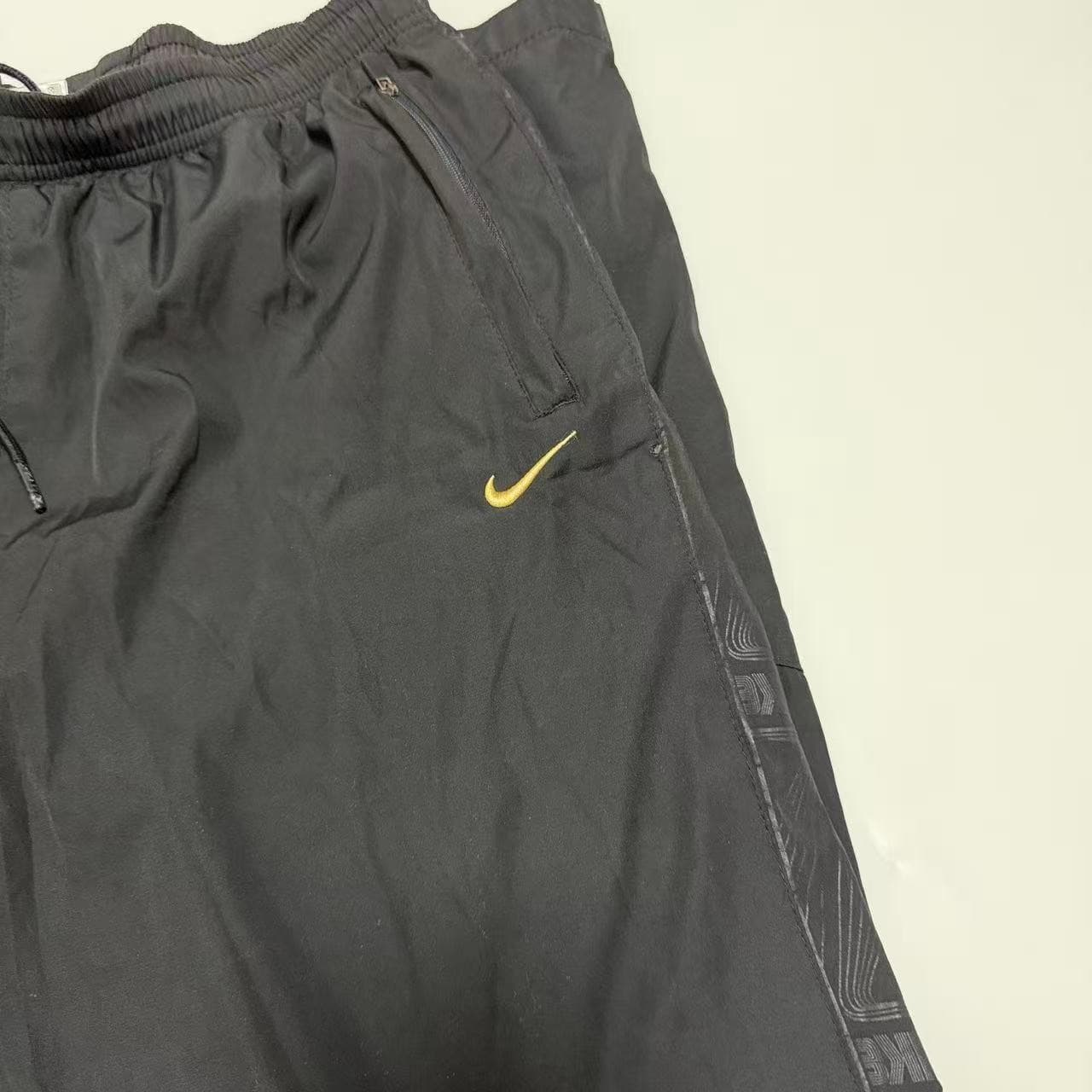 Vintage Nike Black Nylon Track Pants XL — photo 5 of 11