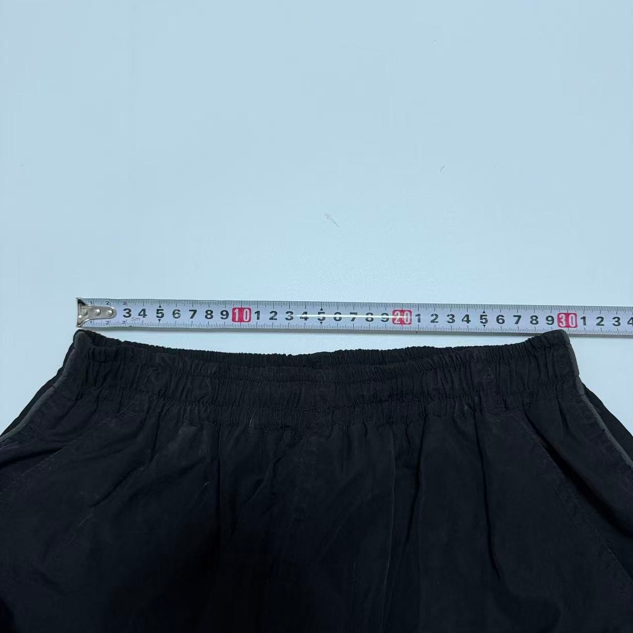 Vintage Nike Black Track Pants 2000s — photo 4 of 11