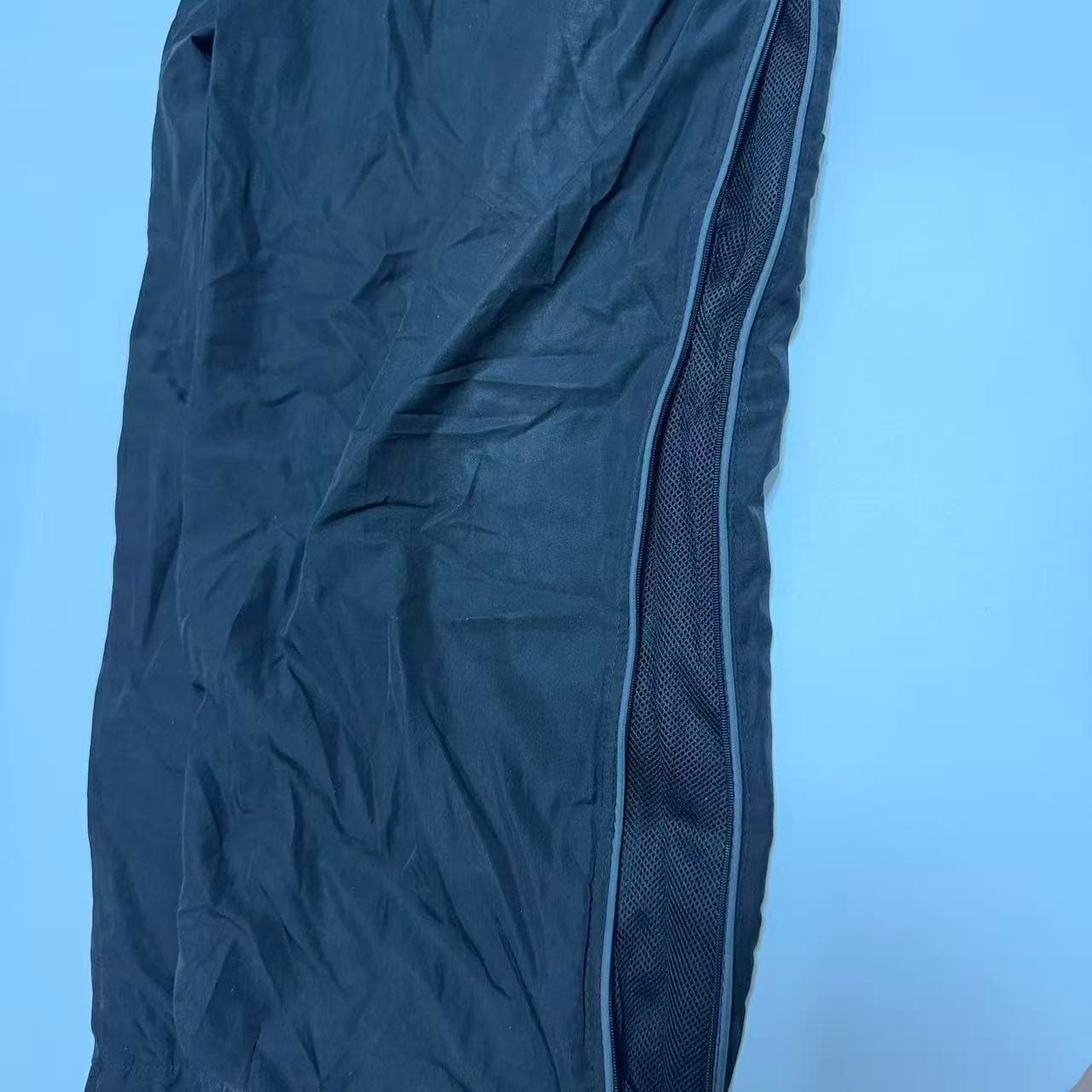 Vintage Nike Black Track Pants 2000s — photo 10 of 11