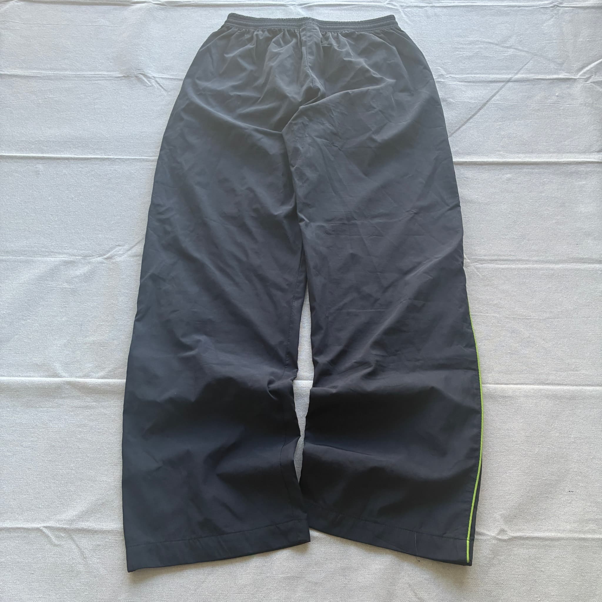 Vintage Nike Black Track Pants Neon Piping M — photo 5 of 6