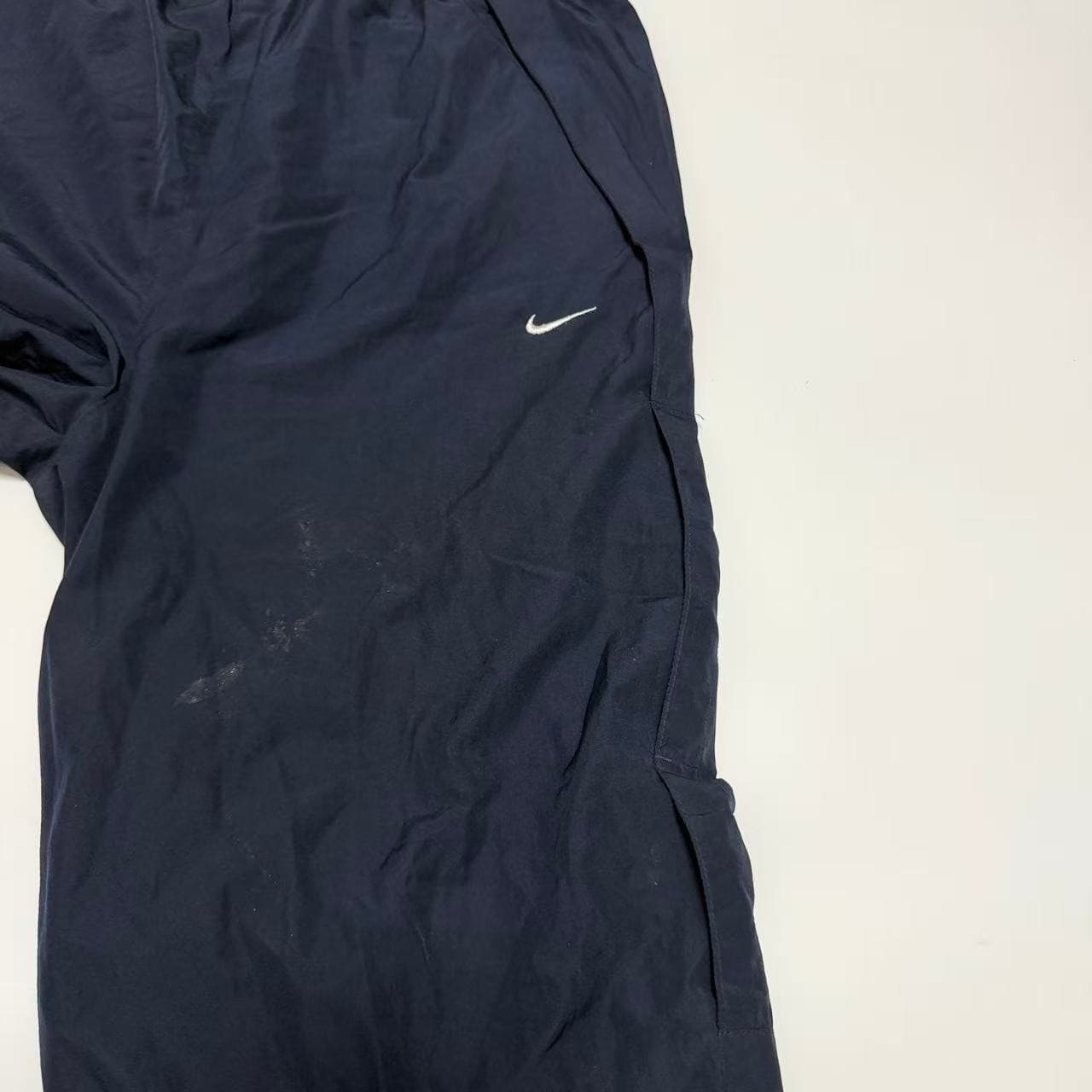 Vintage Nike Navy Blue Nylon Track Pants — photo 9 of 9