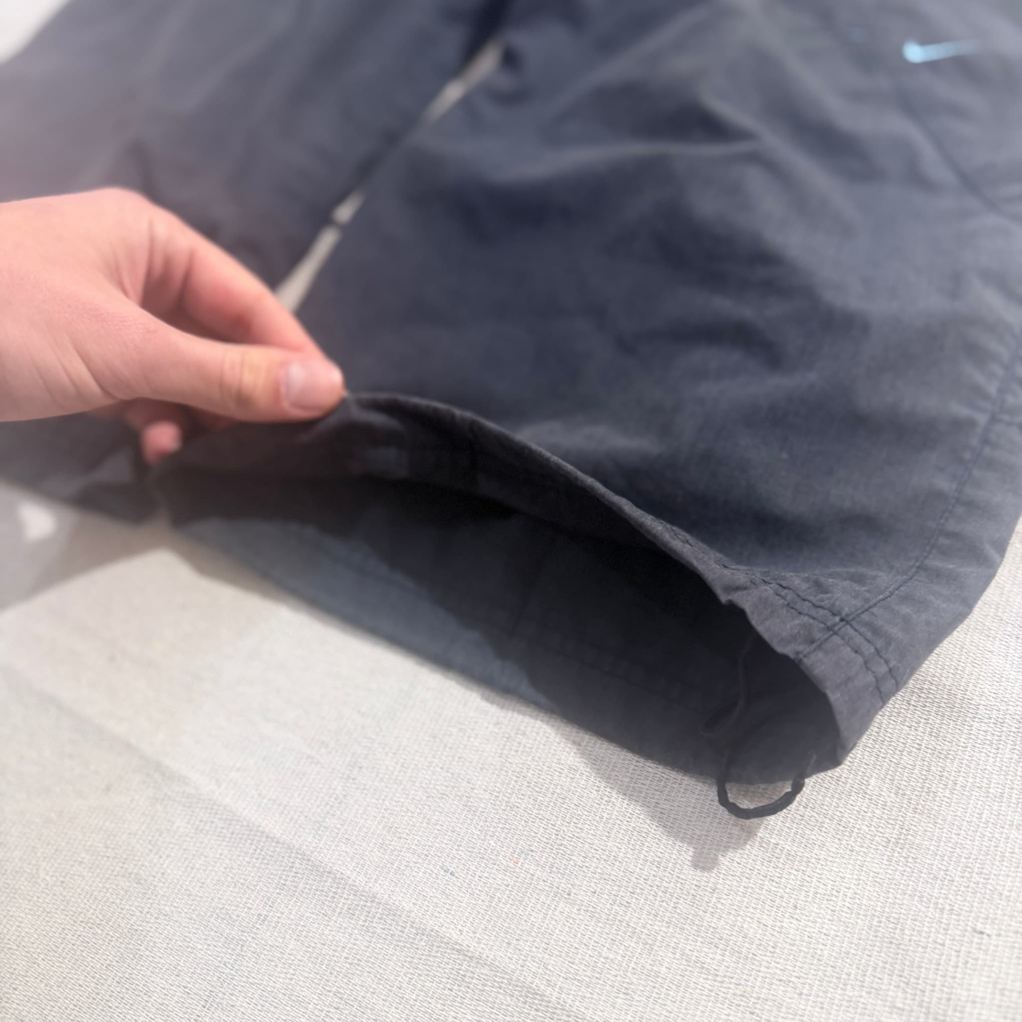 Vintage Nike Nylon Cargo Capri Pants — photo 3 of 11