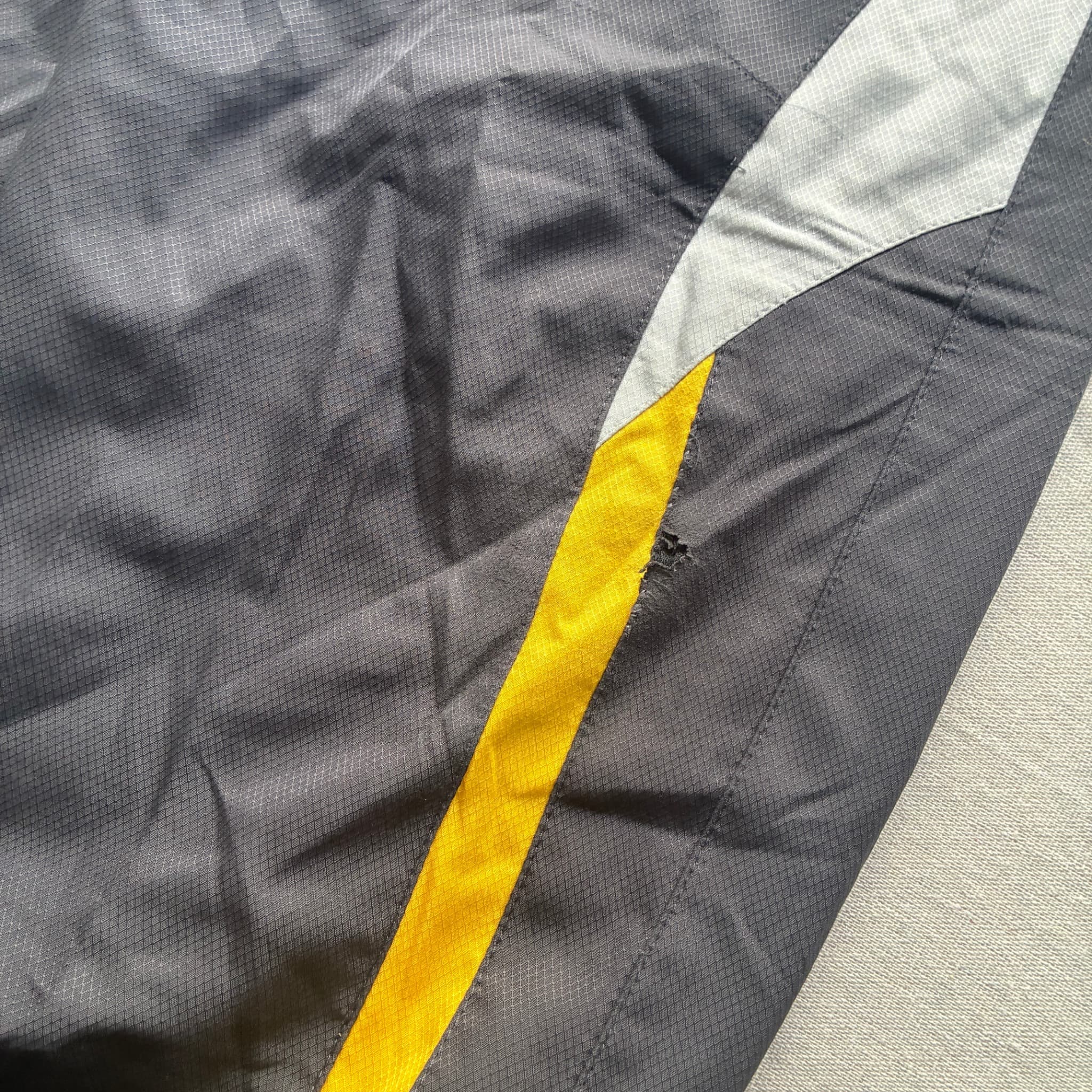 Vintage Nike Nylon Track Pants Grey Yellow Size 10 — photo 3 of 7