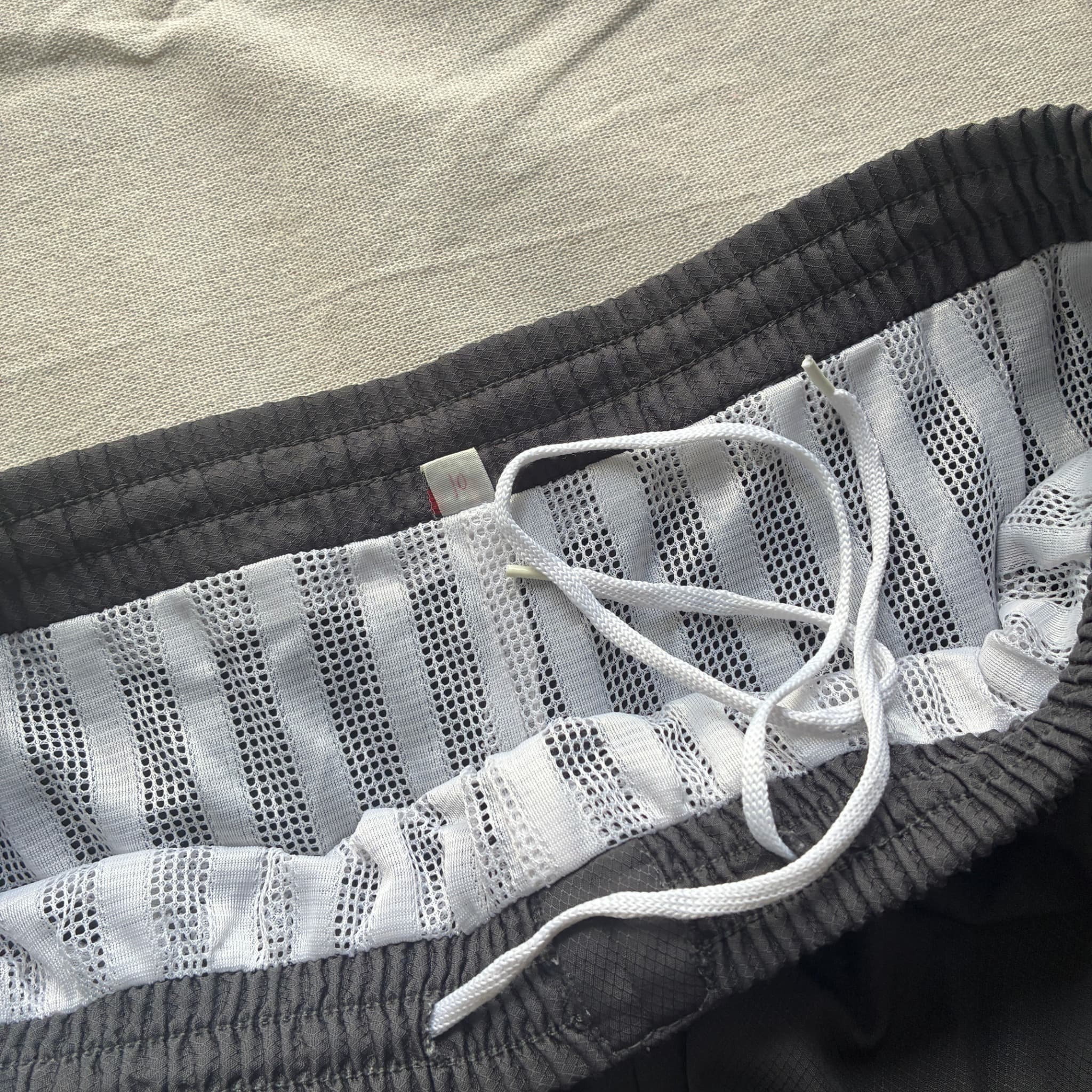 Vintage Nike Nylon Track Pants Grey Yellow Size 10 — photo 5 of 7