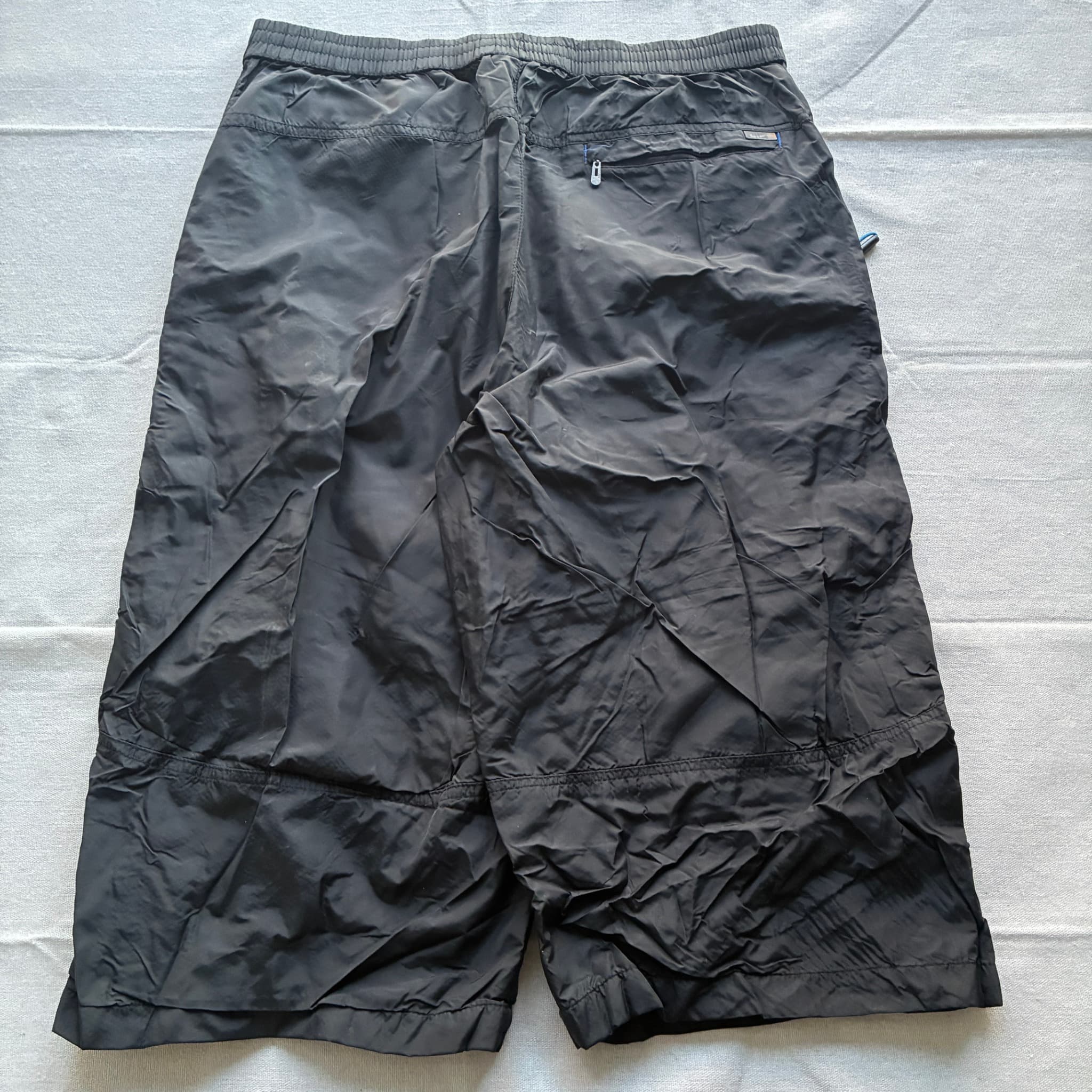 Vintage Nike Sport Nylon Cargo Shorts Black — photo 5 of 7
