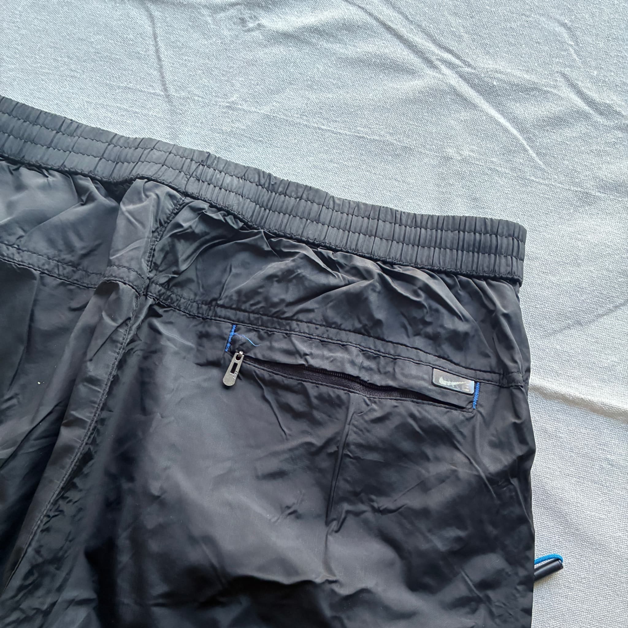 Vintage Nike Sport Nylon Cargo Shorts Black — photo 6 of 7