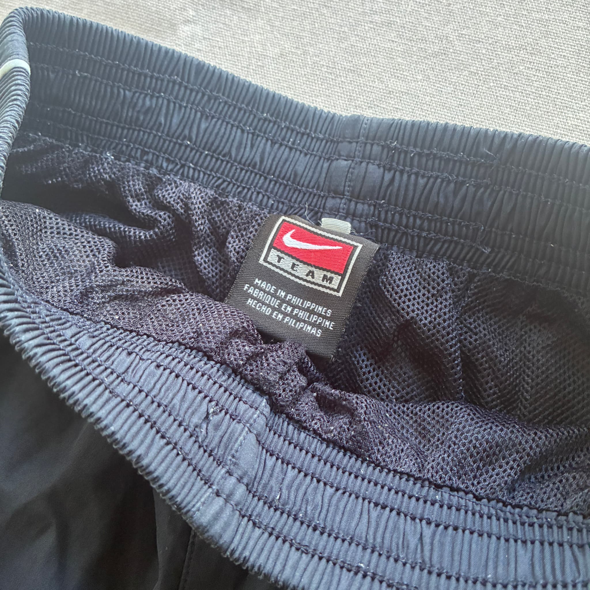 Vintage Nike Swoosh Nylon Track Pants — photo 4 of 7