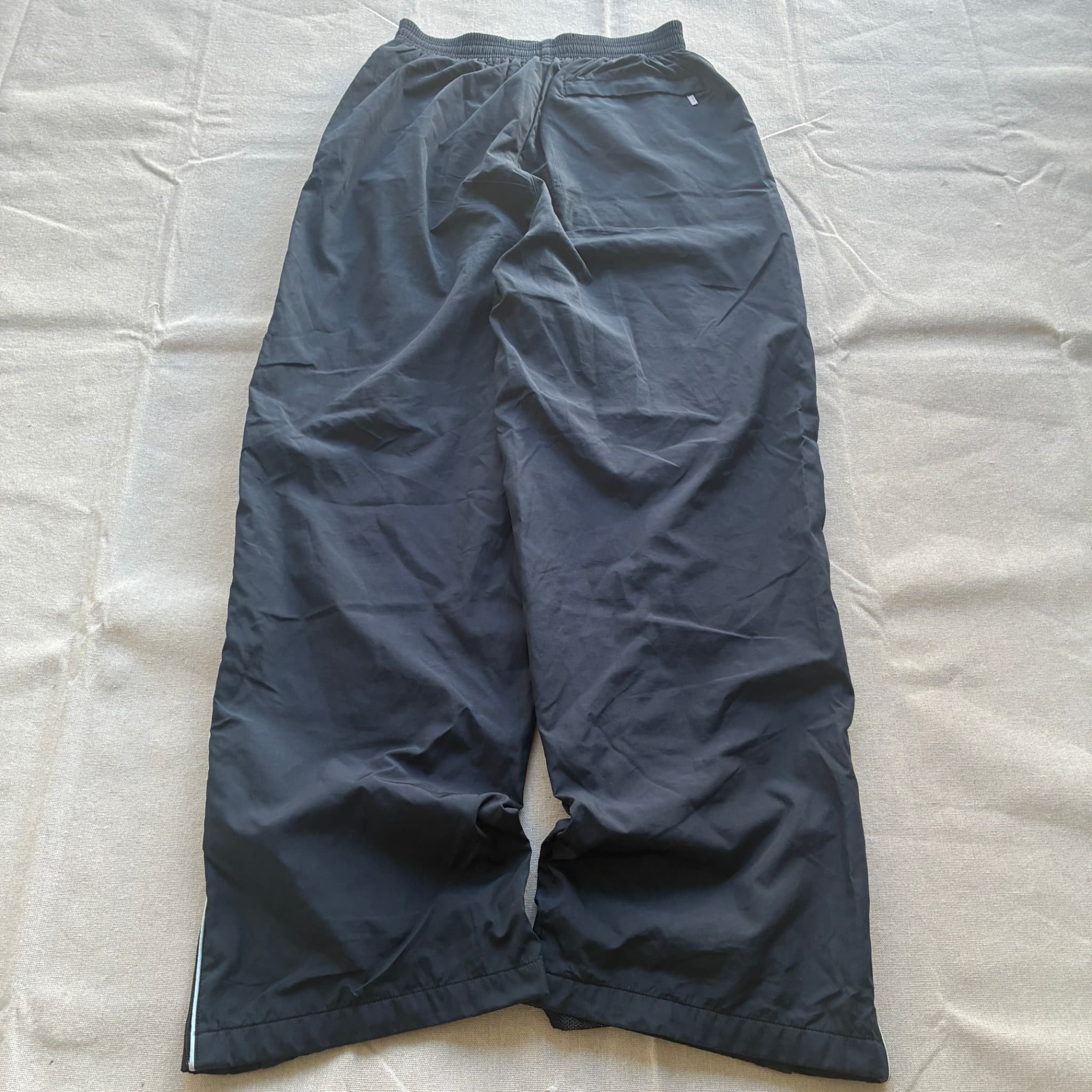 Vintage Nike Swoosh Nylon Track Pants — photo 5 of 7