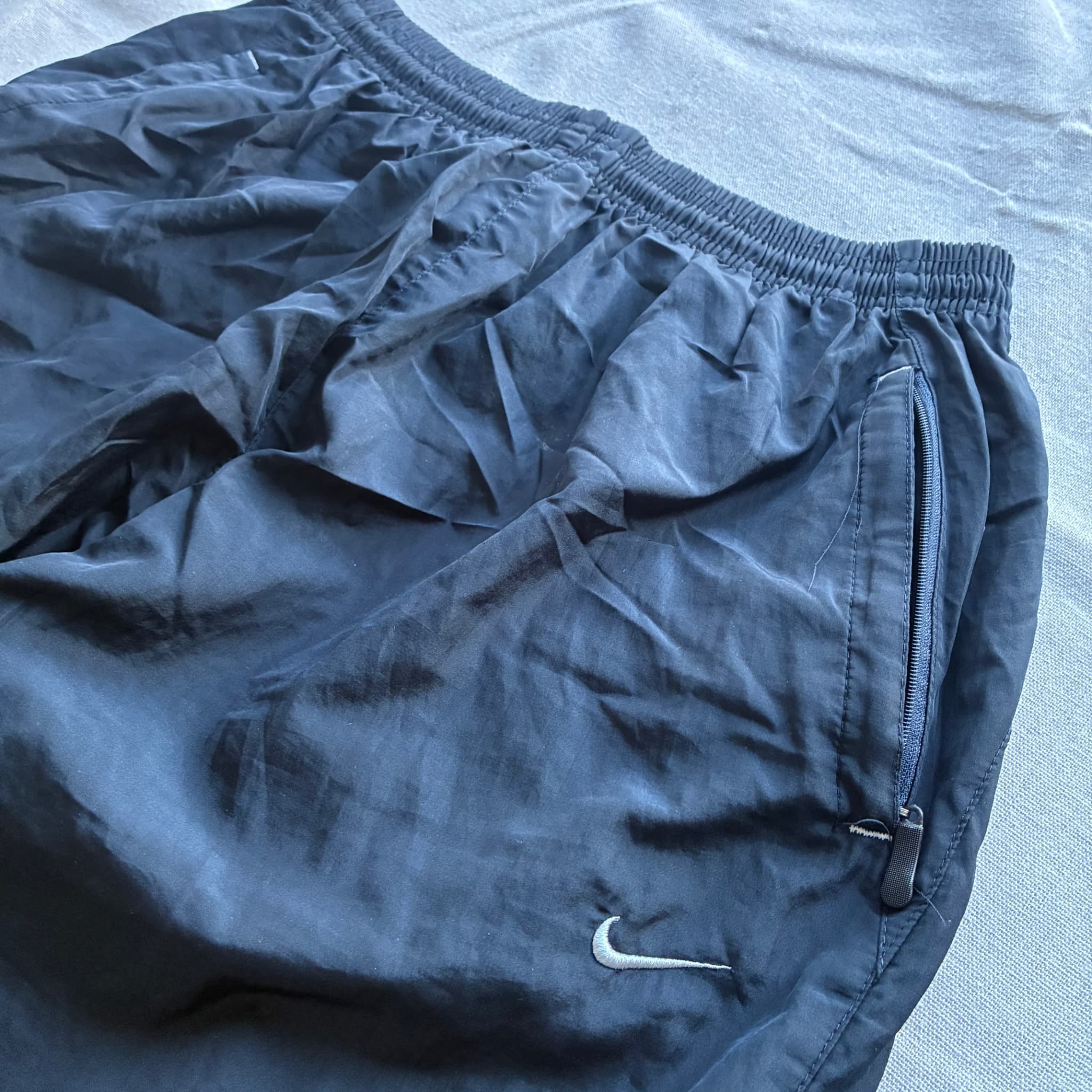 Vintage Nike Vg-Lr Nylon Cargo Shorts Black Utility Streetwear — photo 3 of 7