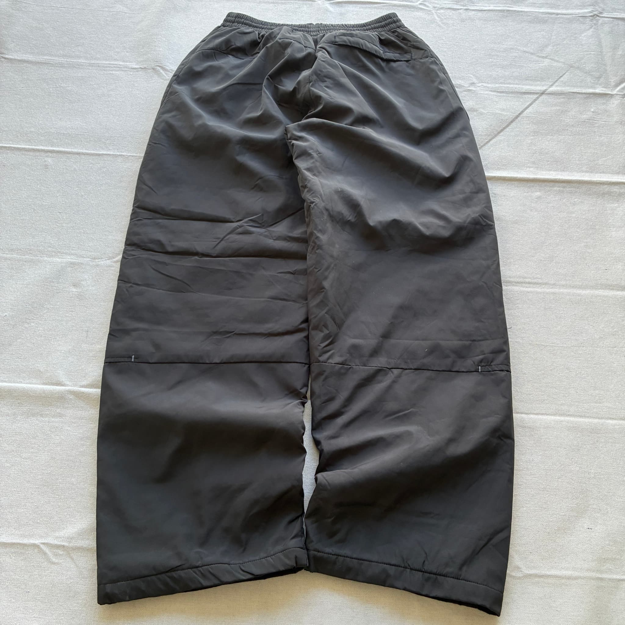 Vintage Nike Y2K Wide Leg Nylon Track Pants Black — photo 5 of 7