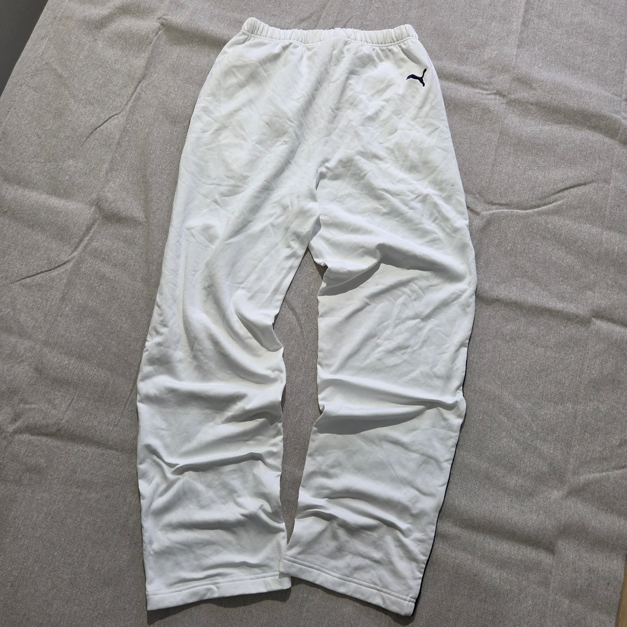 Vintage Puma Track Pants White With Side Stripe Women's Size 160/100A — photo 5 of 6