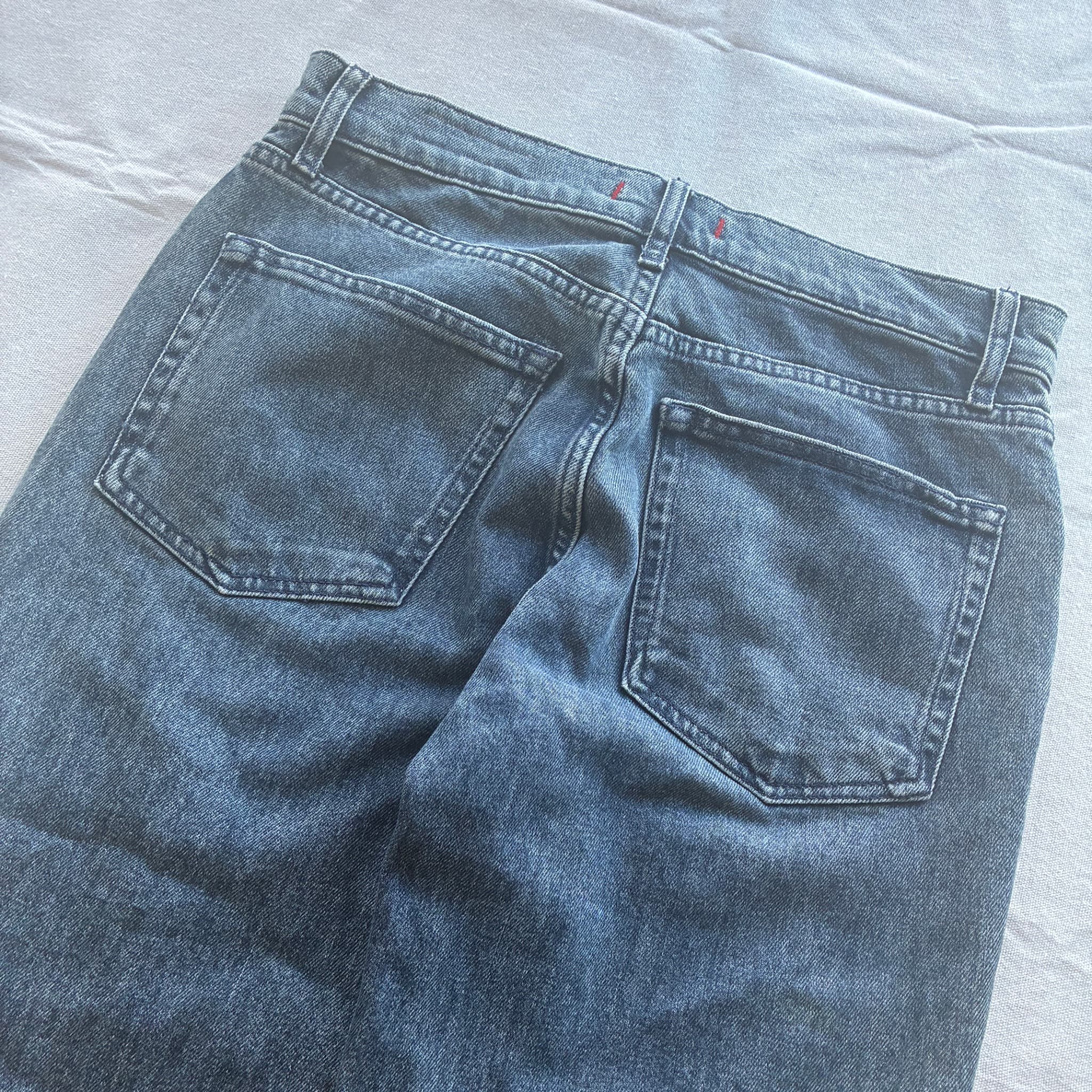 Zara Mid-Wash Denim Jeans Size 40 — photo 5 of 7
