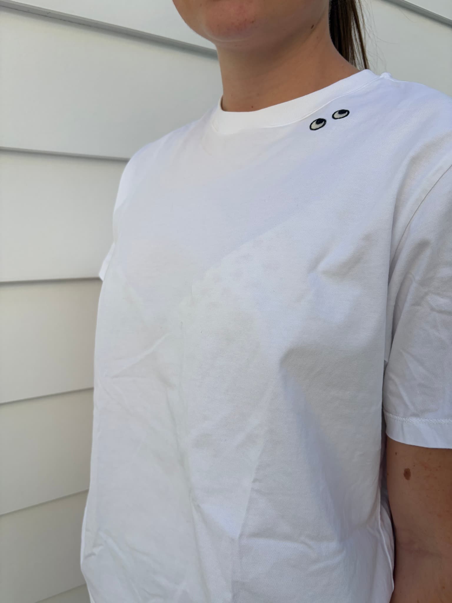 ANYA HINDMARCH X UNIQLO White Eye Logo T-Shirt — photo 1 of 4