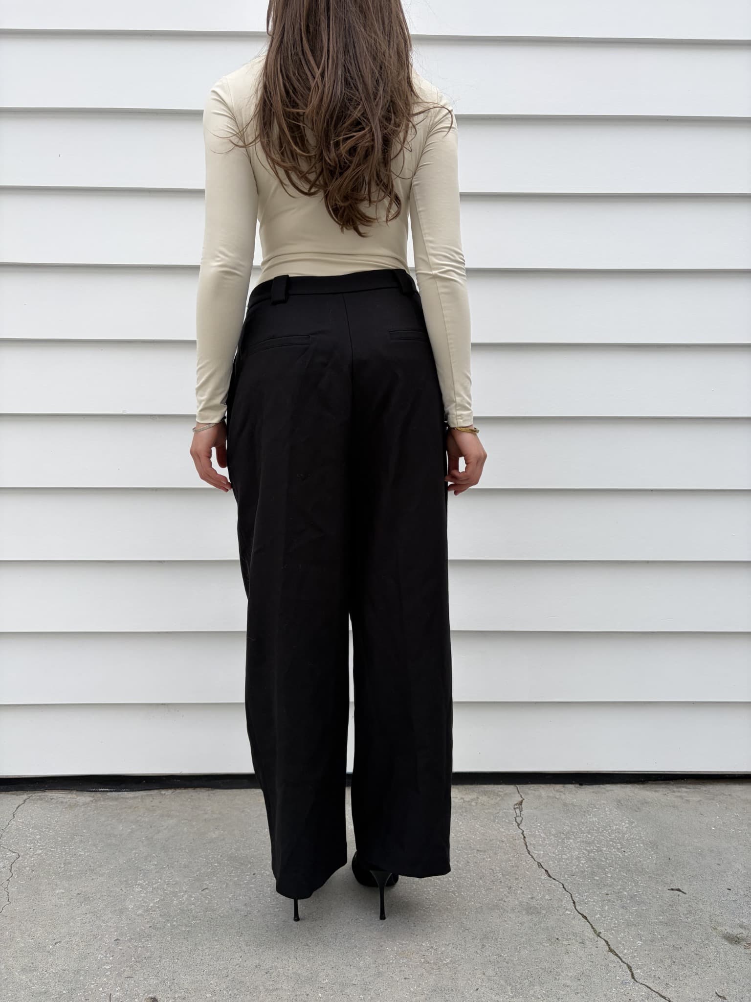 Bayse Black High-Waisted Pleated Wide-Leg Trousers — photo 4 of 4