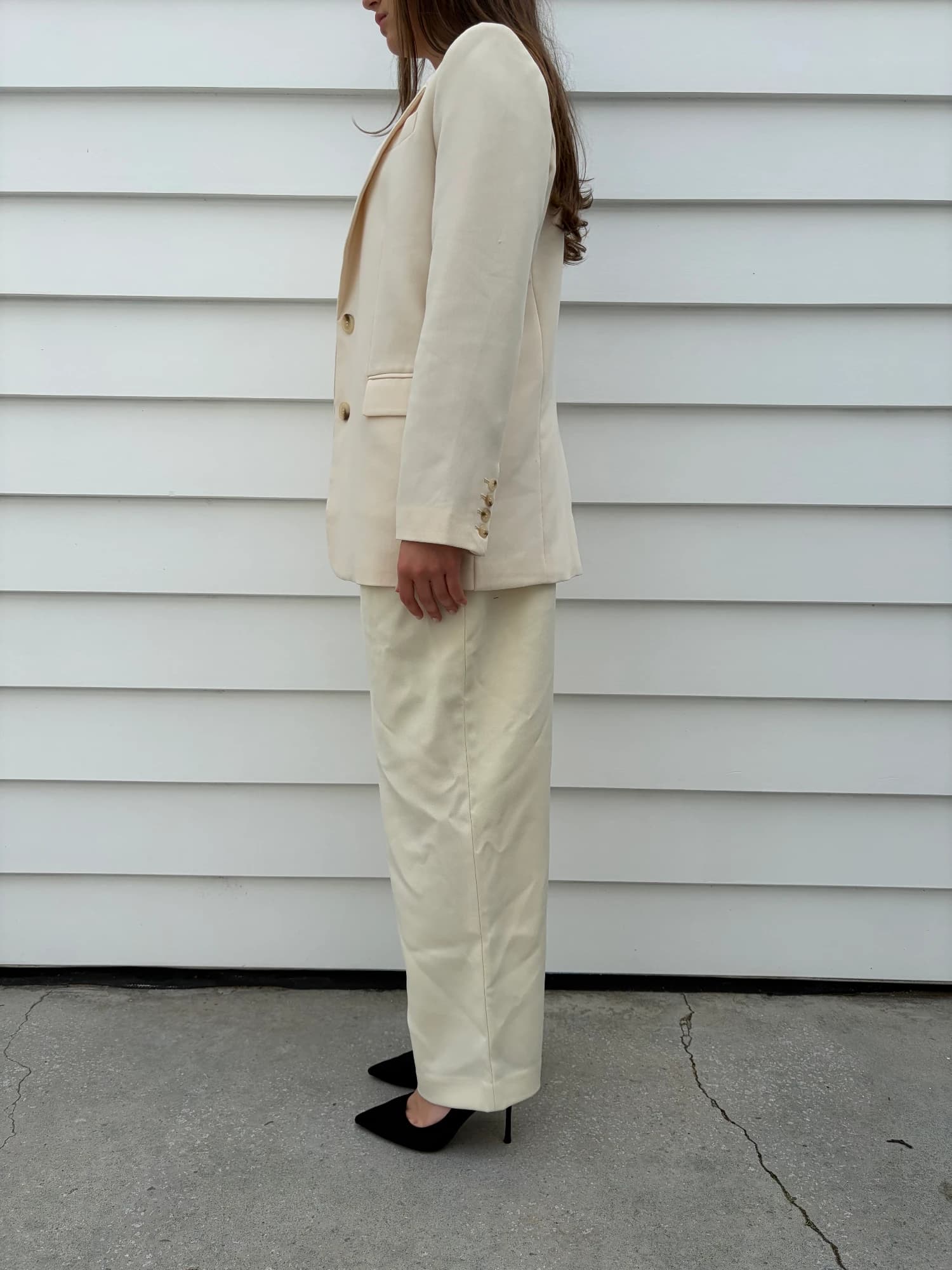 Dissh Cream Tailored Blazer and Trouser Suit Set — photo 2 of 4