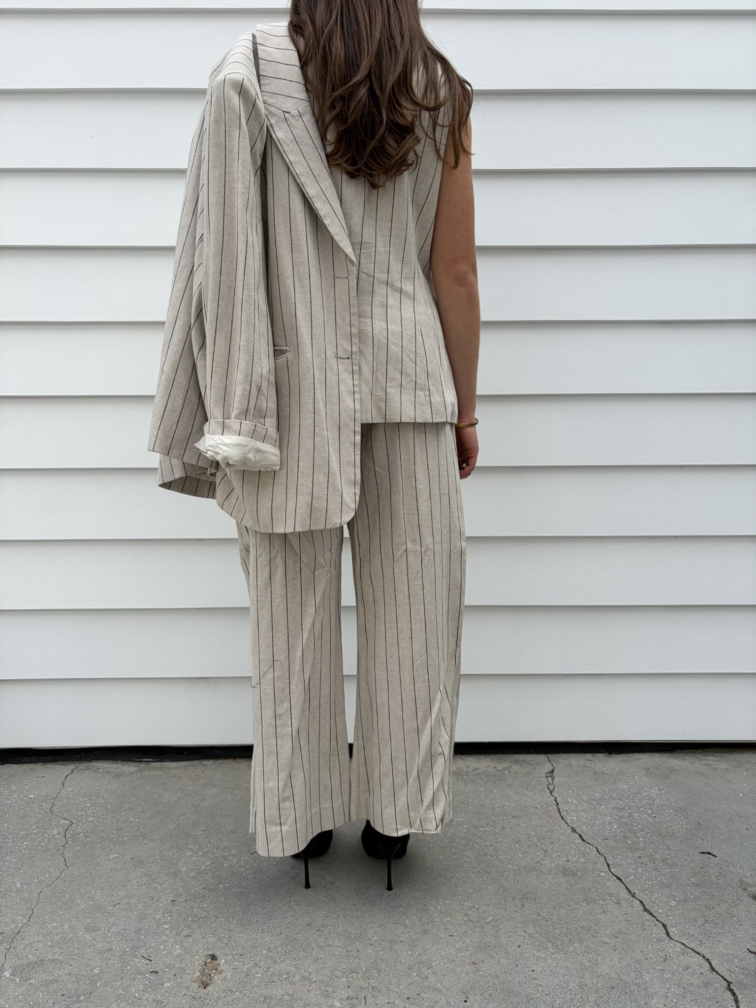 Dissh Pinstripe Linen Blend Blazer and Wide Leg Trouser Set — photo 8 of 8