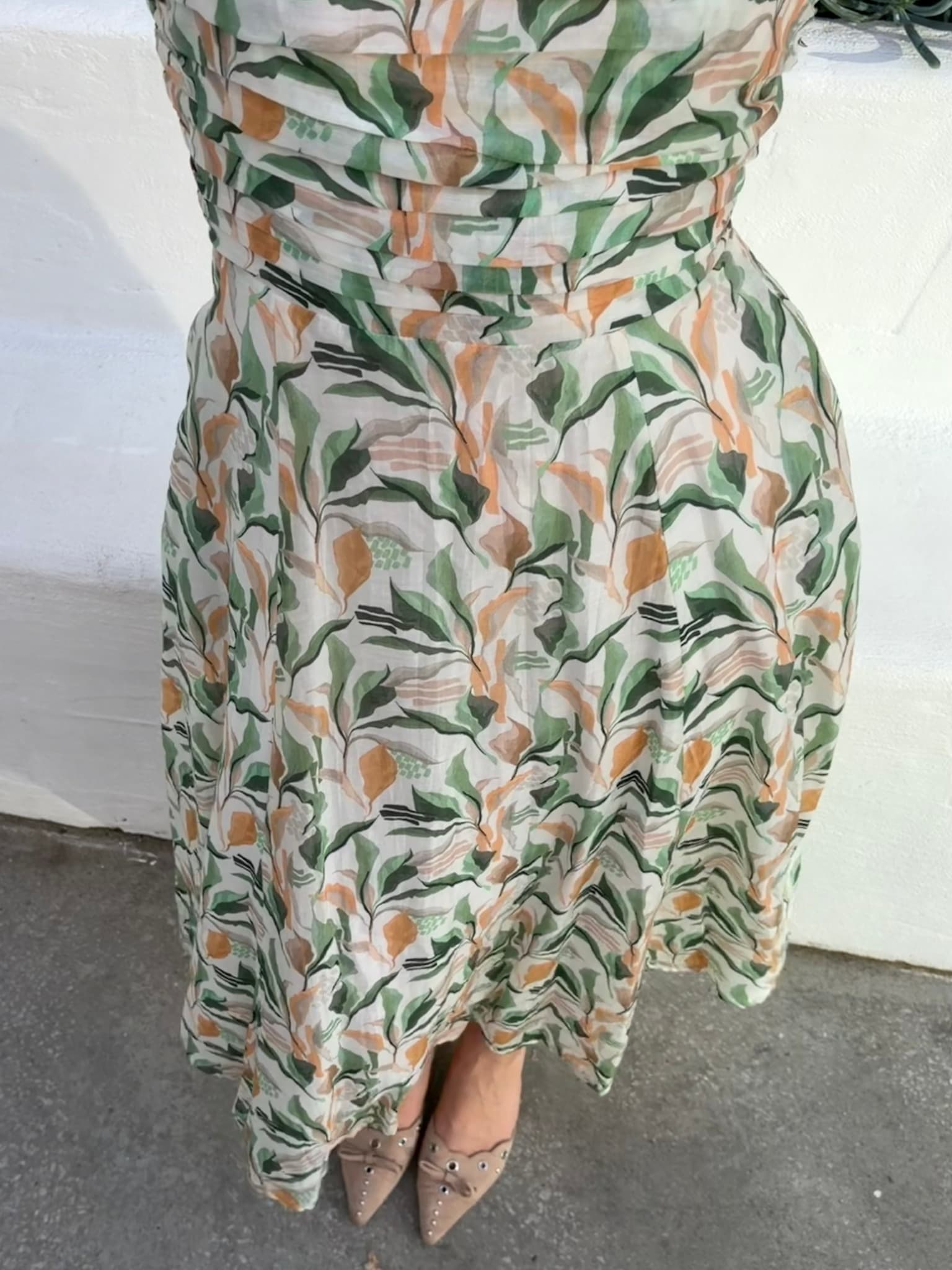Lakeyo Ruched Midi Dress Floral Size S — photo 1 of 3