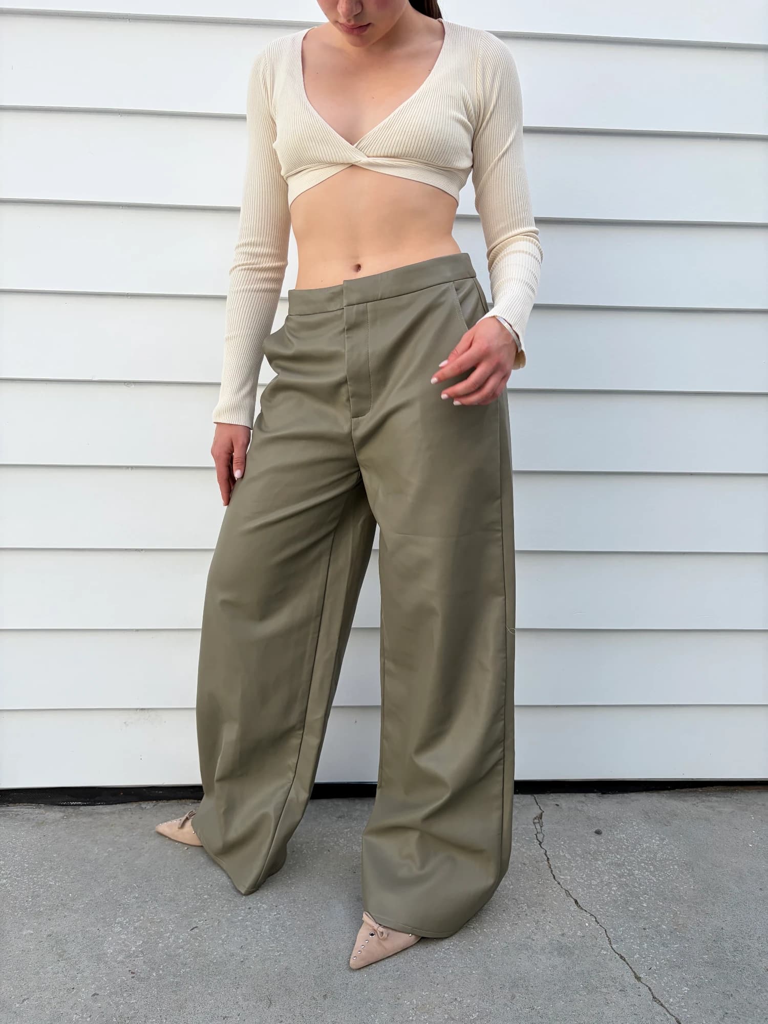 Meshki Ribbed Long Sleeve Twist Front Crop Top Cream — photo 4 of 4