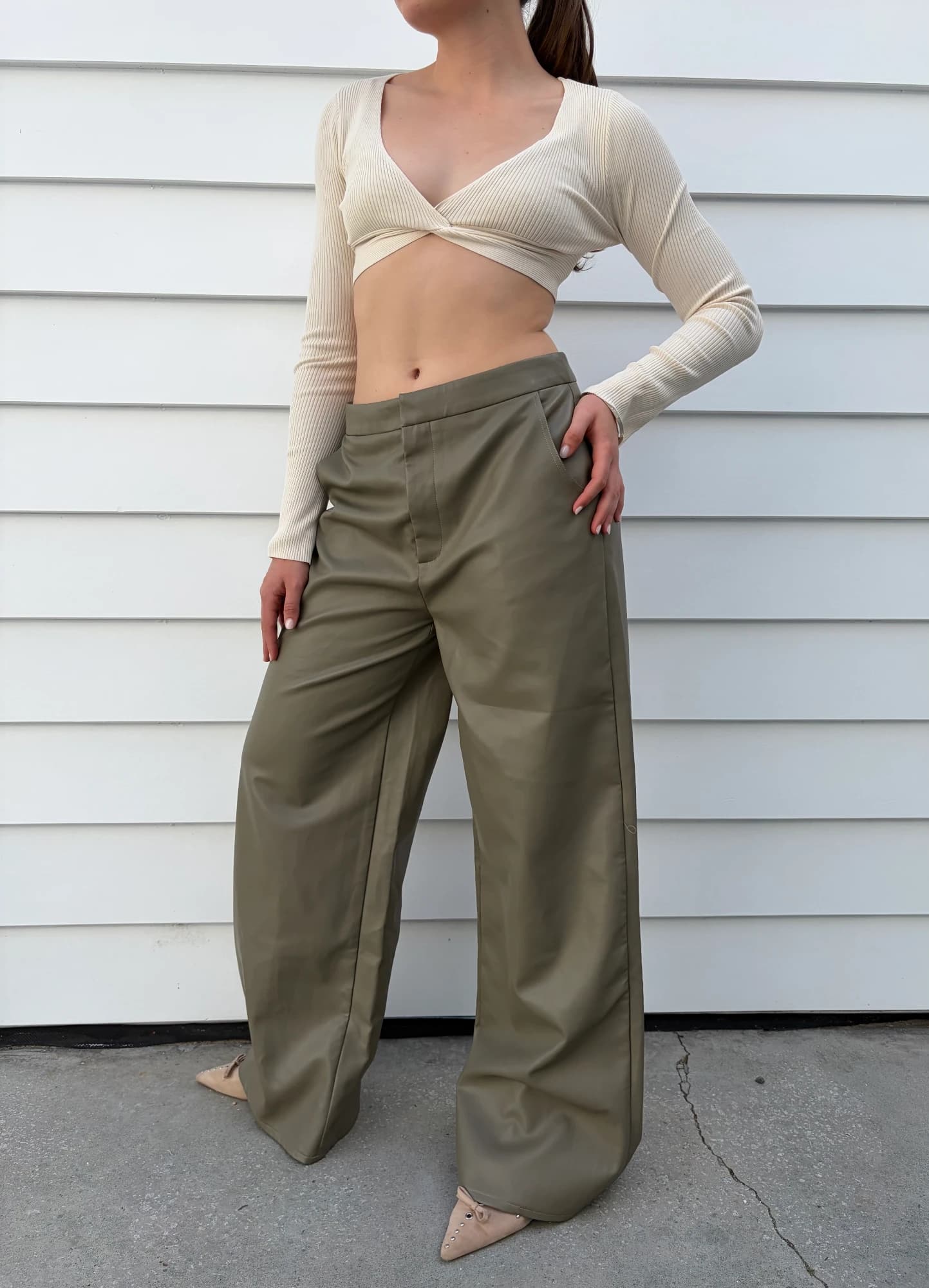 Meshki Ribbed Long Sleeve Twist Front Crop Top Cream — photo 3 of 4