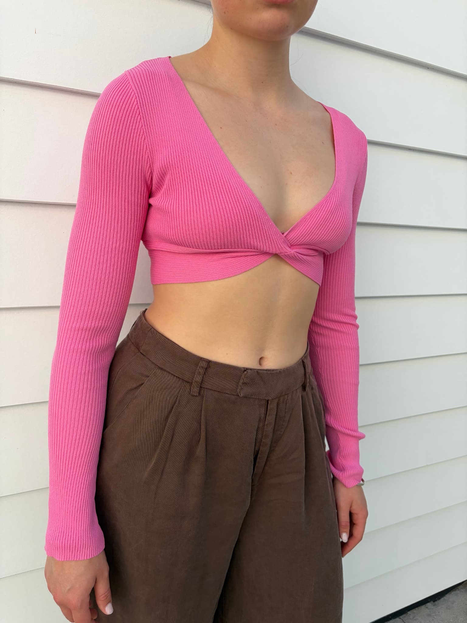 Meshki Ribbed Long Sleeve Twist Front Crop Top Pink — photo 2 of 5
