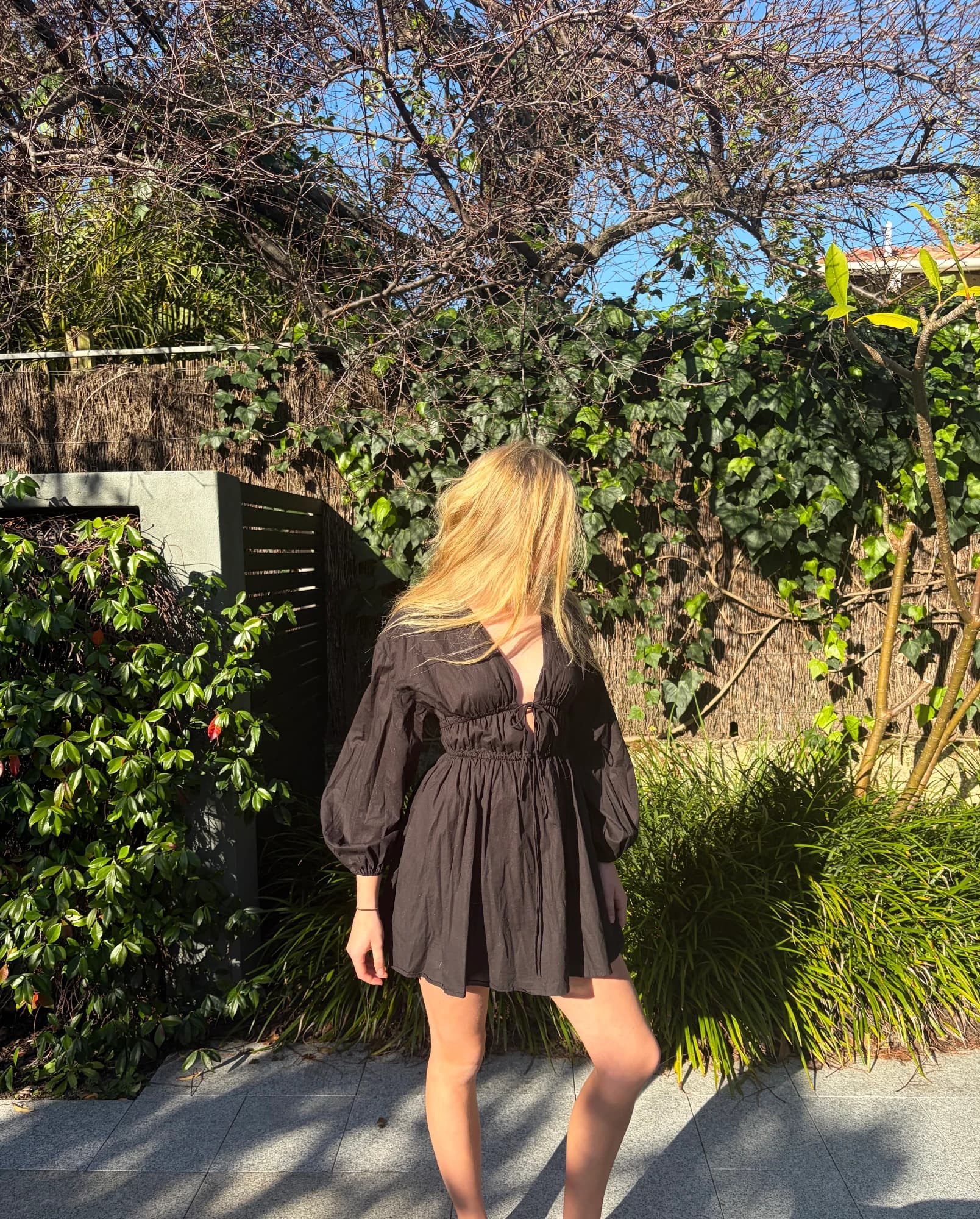 Pasduchas black linen dress — photo 4 of 4