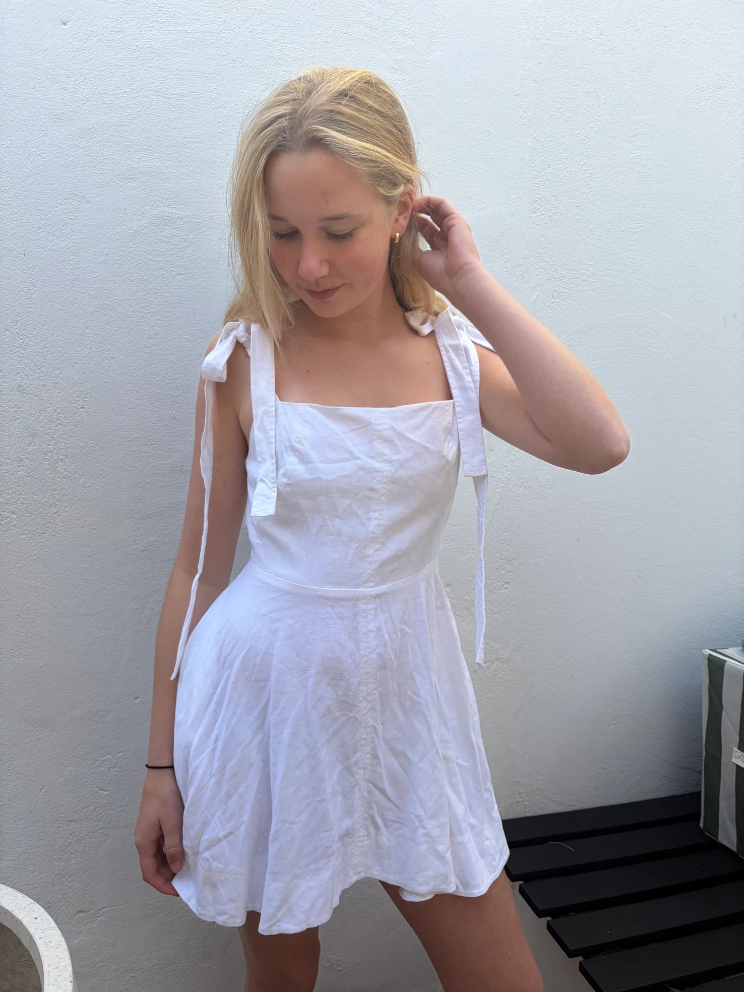 Pasduchas white linen mini dress — photo 1 of 4