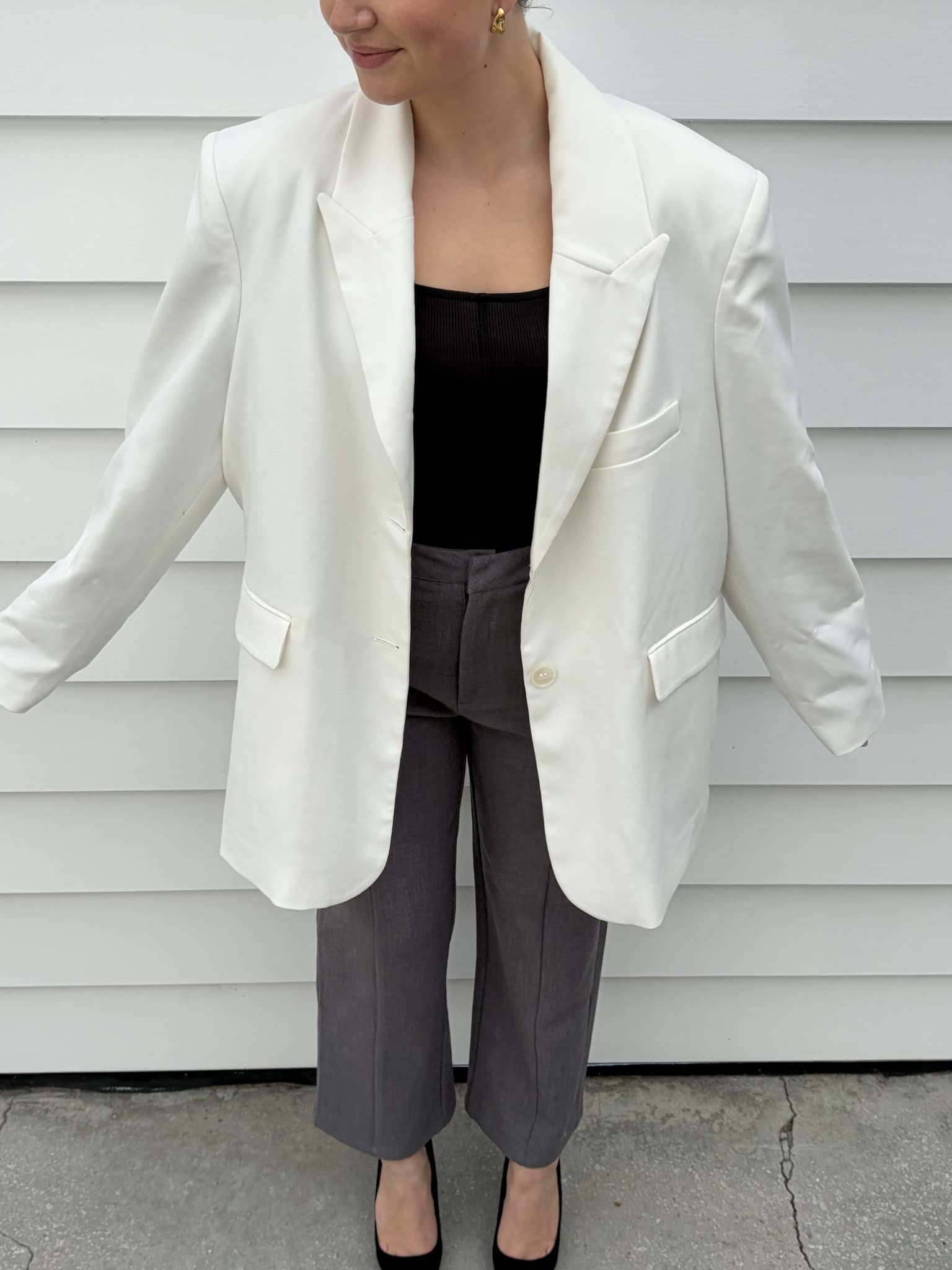 Pretty little thing Grey High-Waisted Trousers With Front Seam Detail — photo 3 of 7