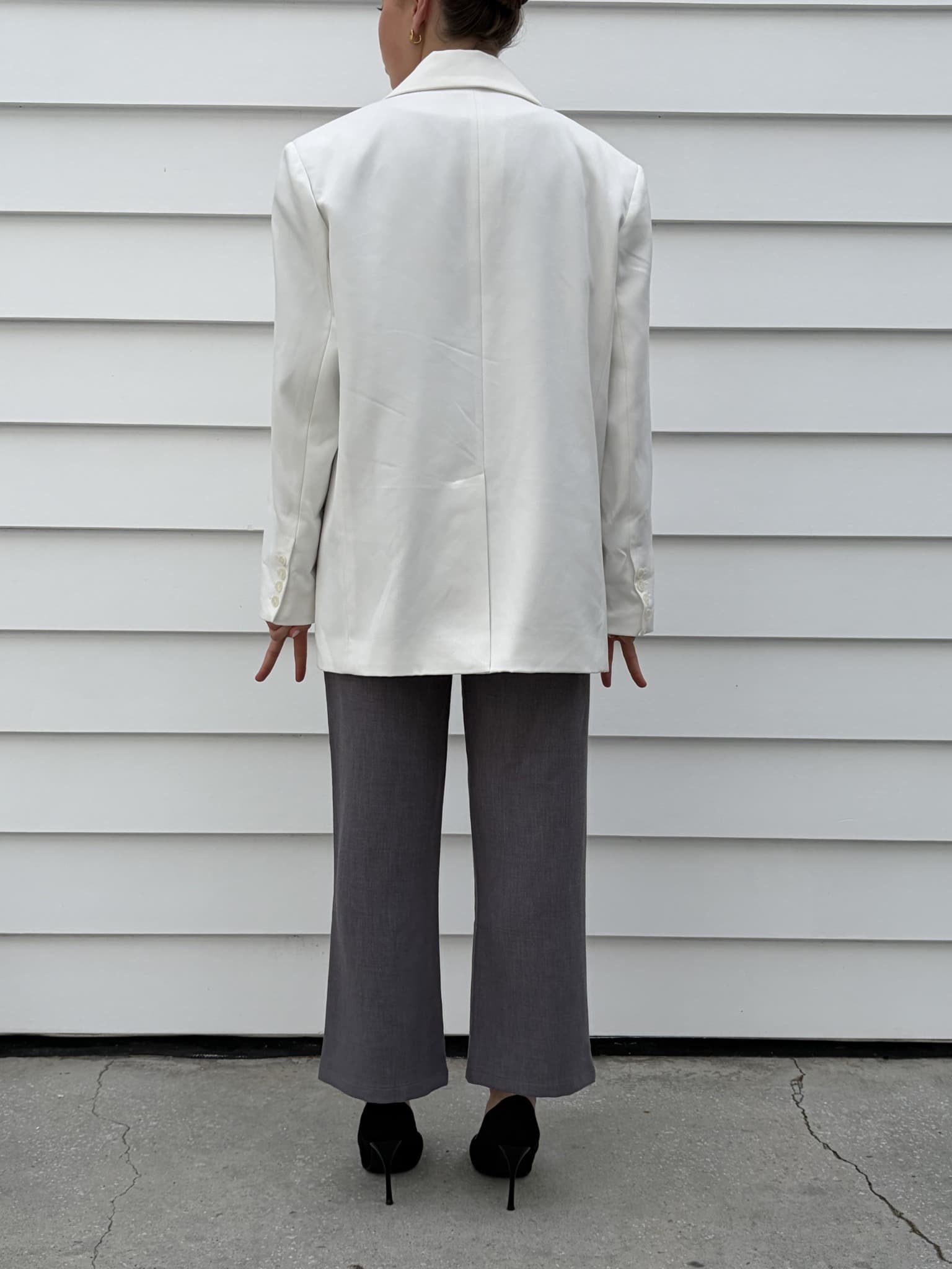 Pretty little thing Grey High-Waisted Trousers With Front Seam Detail — photo 6 of 7