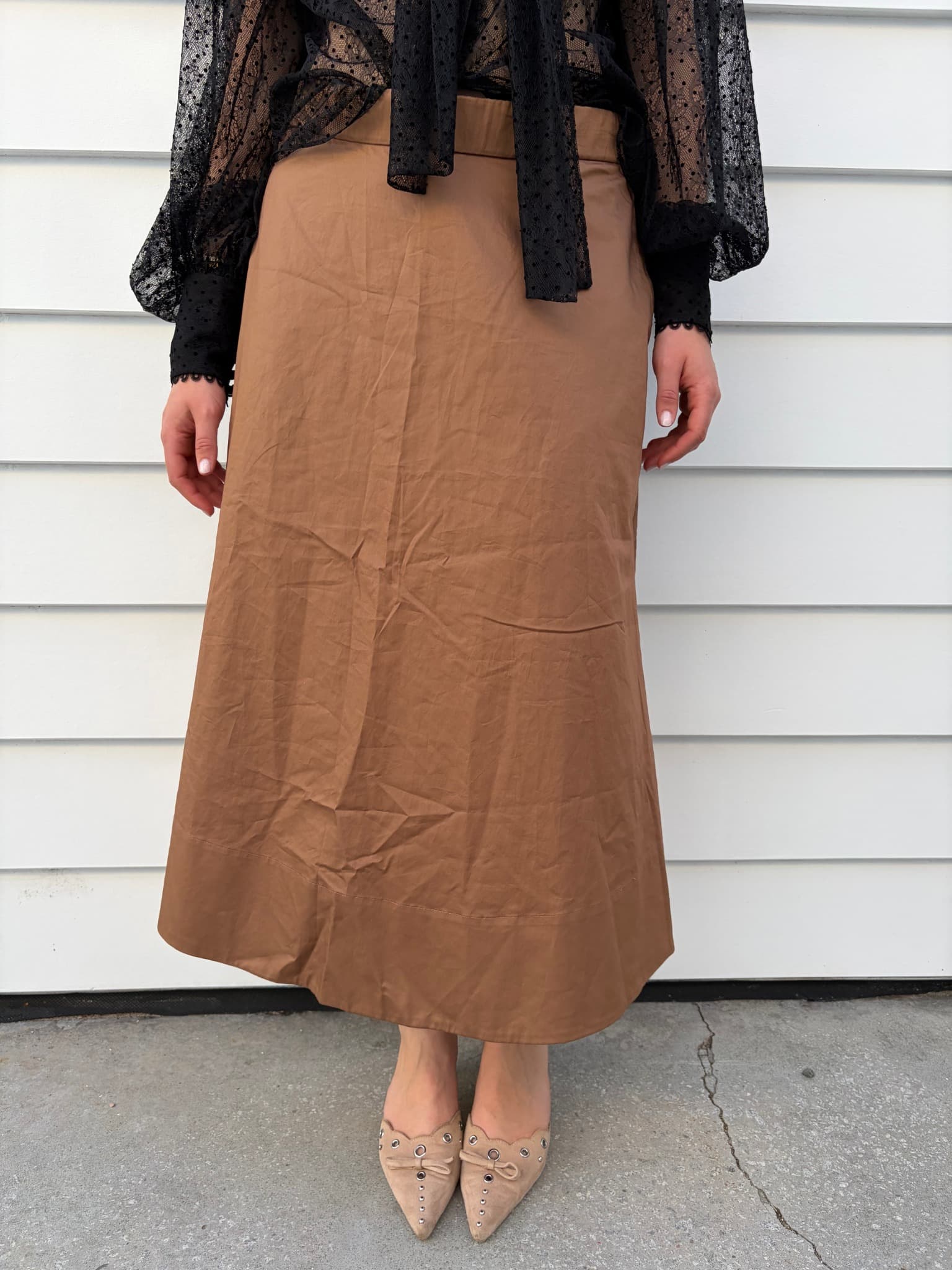 Tan Midi Skirt Size 14 — photo 1 of 4