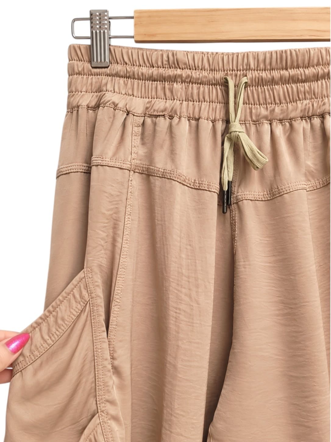 365 DAYS Beige Satin Cargo Pants Ruched Drawstring Hem Size S — photo 2 of 6