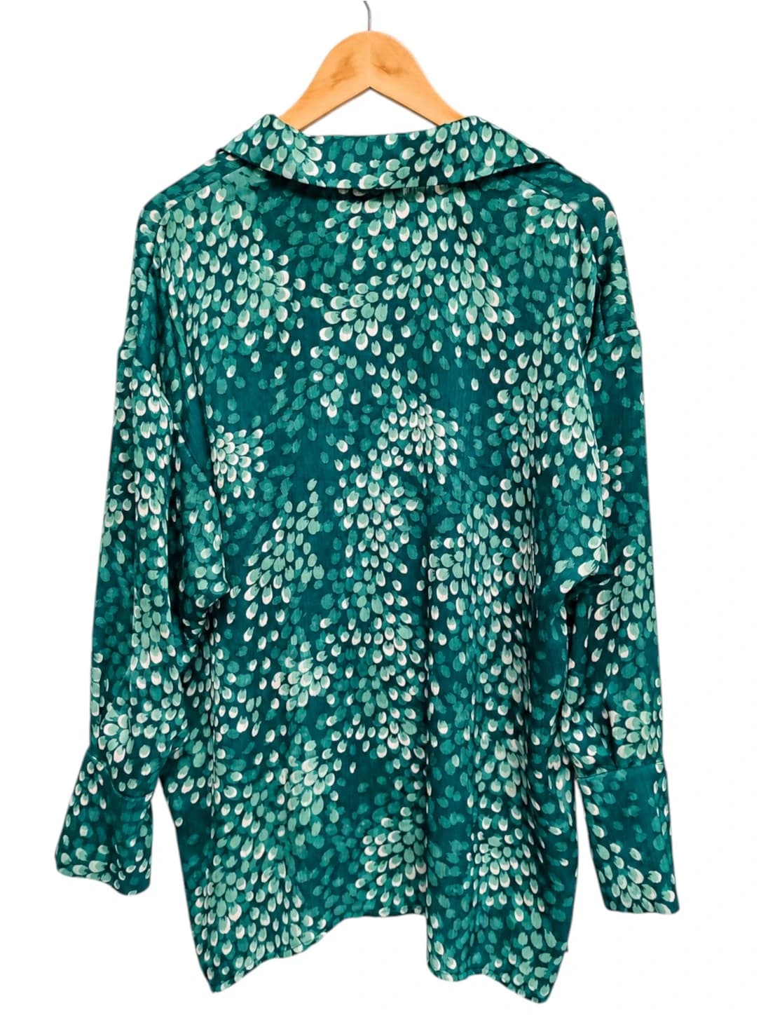 BASQUE CURVE Emerald Green Abstract Print Button Down Blouse Size 18 — photo 4 of 5