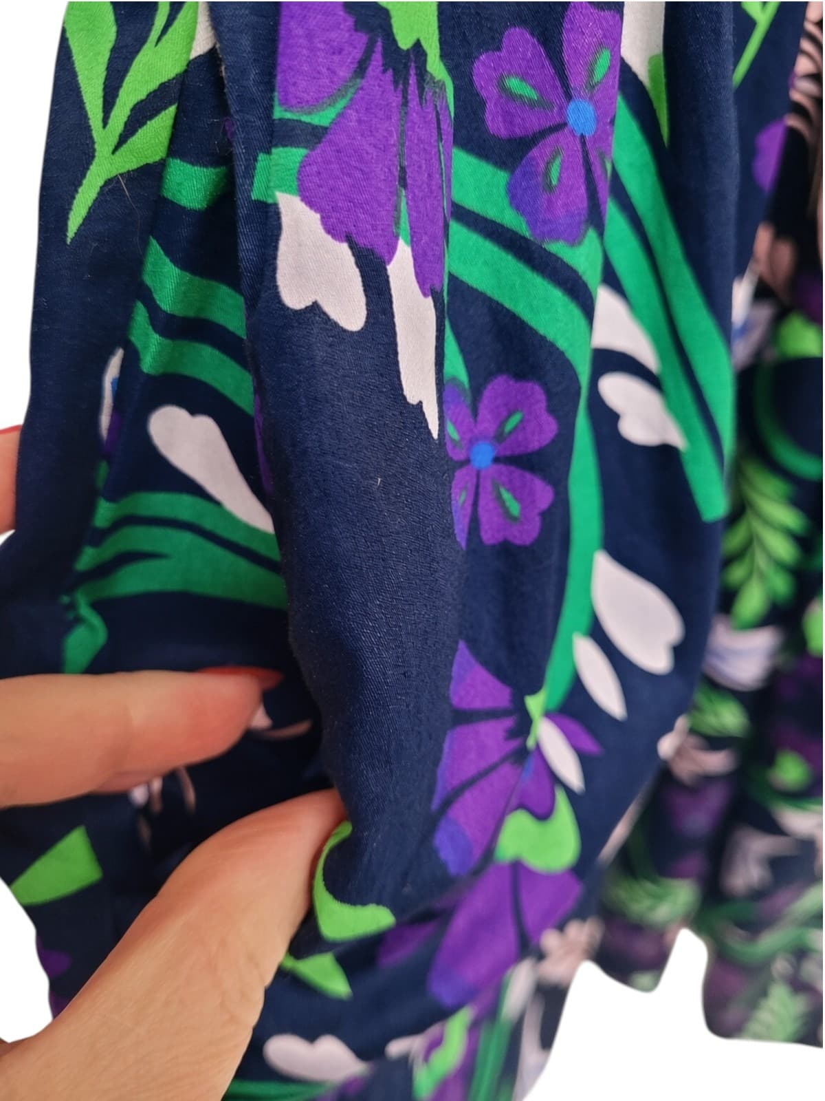 ESTELLE Navy Floral Puff Sleeve V-Neck Midi Dress Size 16 — photo 5 of 9