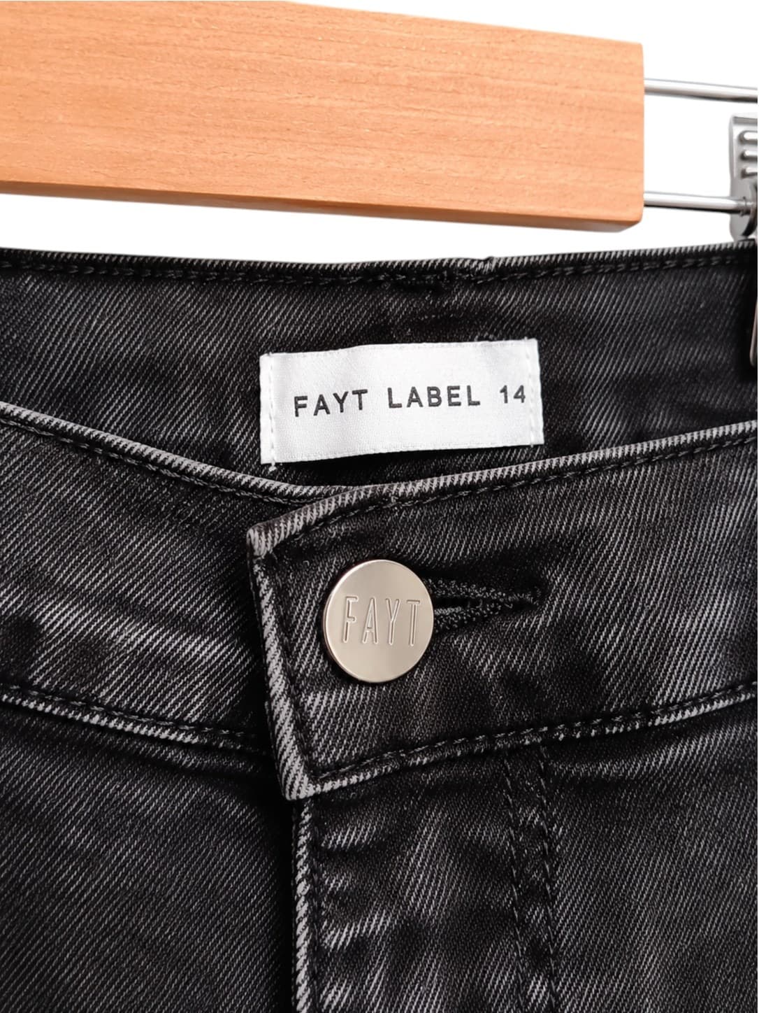 FAYT Label Womens Denim Midi Skirt Size 14 Washed Black Front Split Stretch — photo 5 of 7