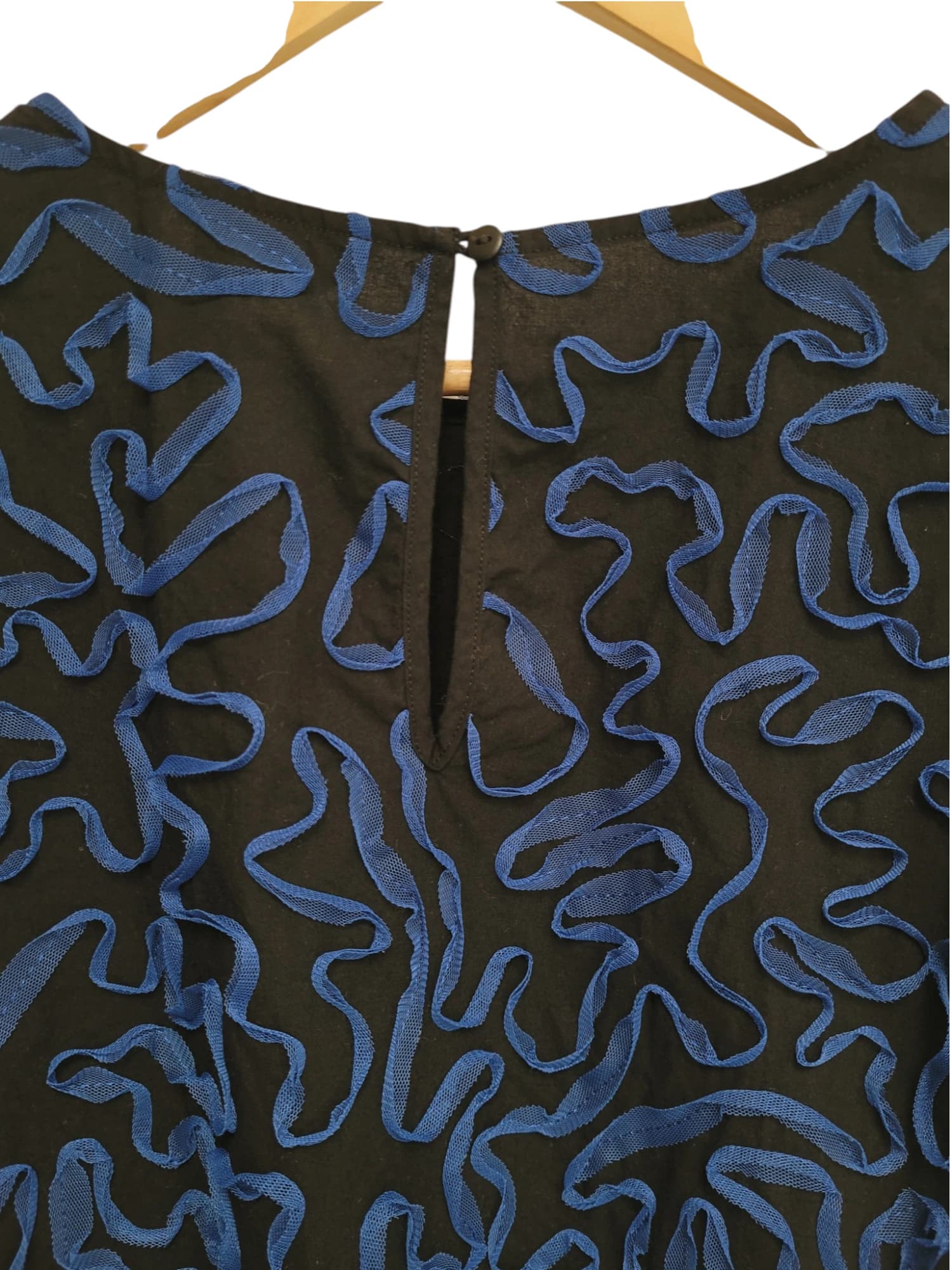 Gorman Black And Blue Textured Swirl Puff Sleeve Blouse 6 — photo 5 of 7
