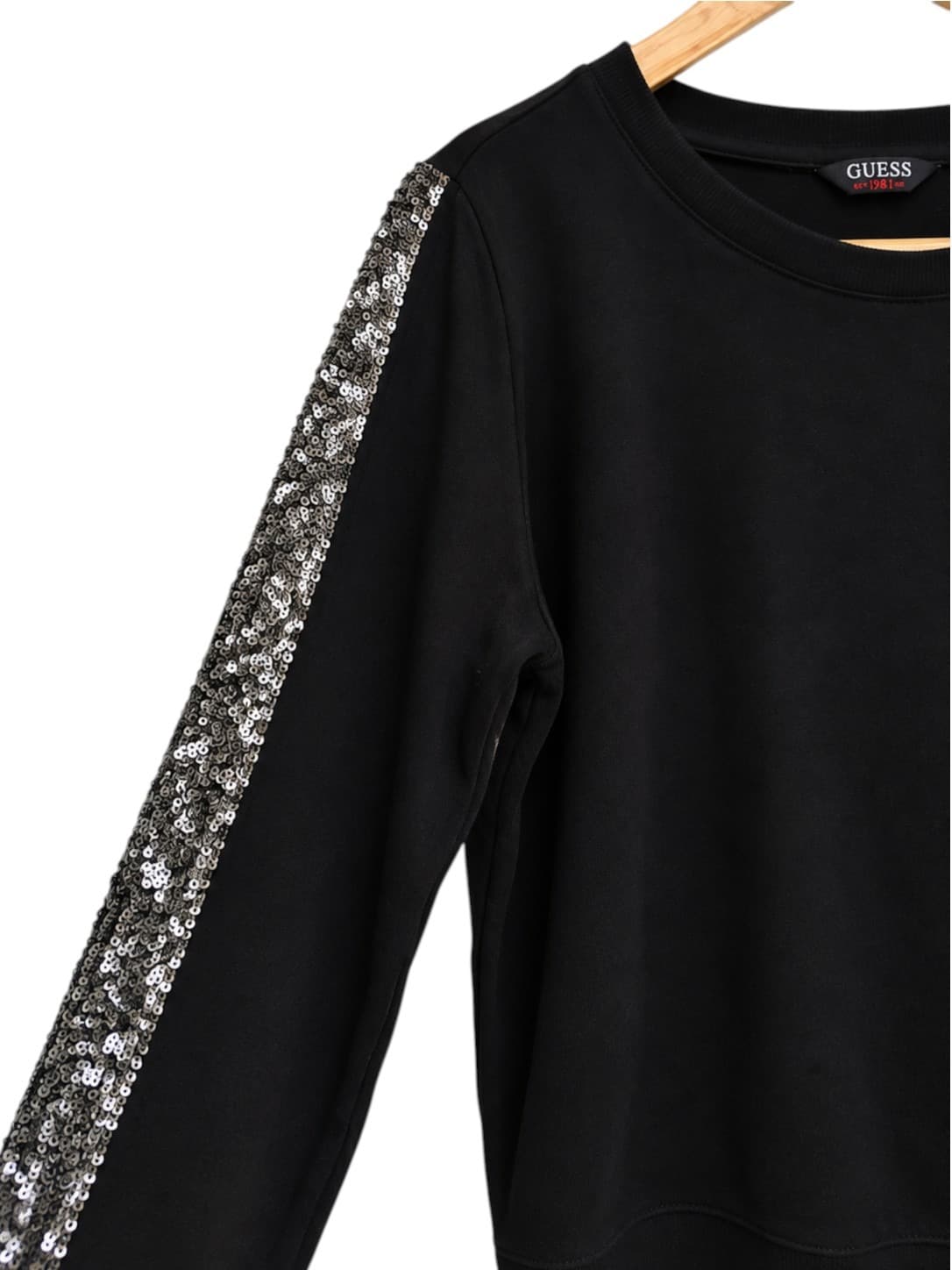 GUESS Black Sequin Sleeve Crew Neck Sweatshirt Jumper Size L — photo 2 of 7