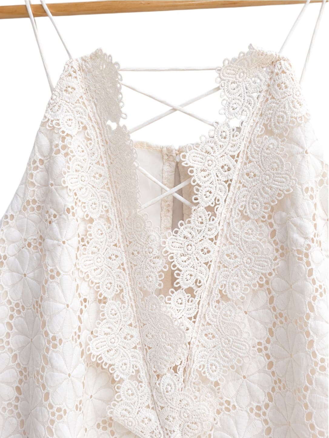 INDIKAH White Floral Lace Mini Dress Lace Up Back Size 10 — photo 2 of 6