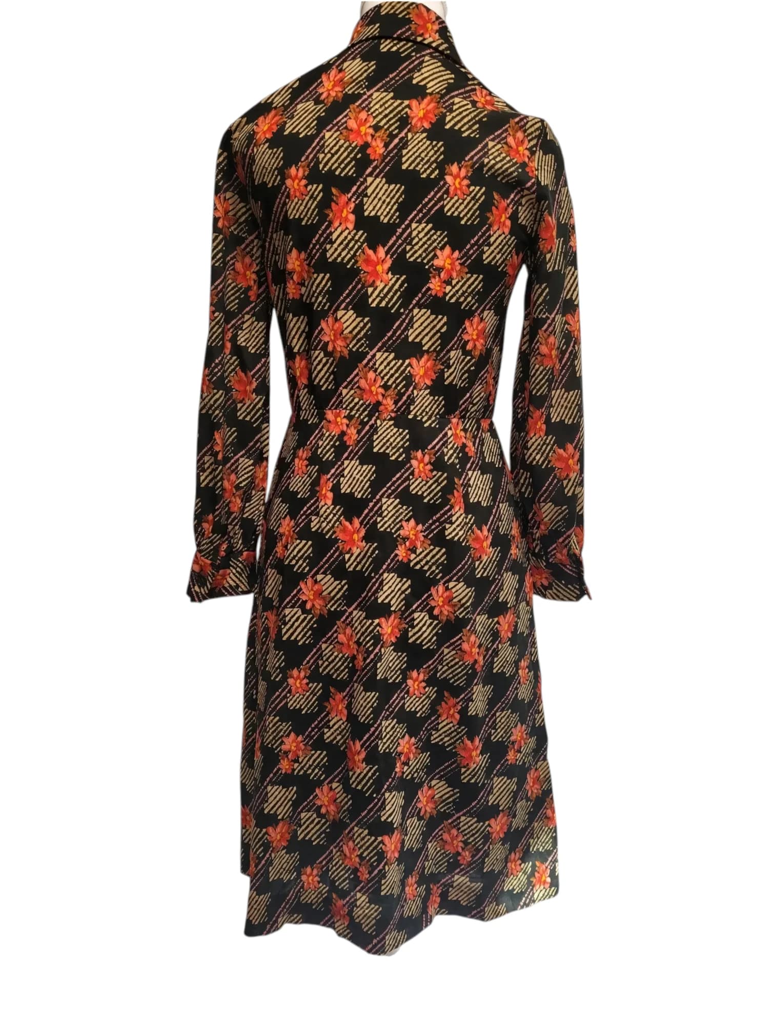 LADIES SHOP TOKYO 1970s Vintage Japanese Floral Shirt Dress Isetan Size 8 — photo 11 of 15