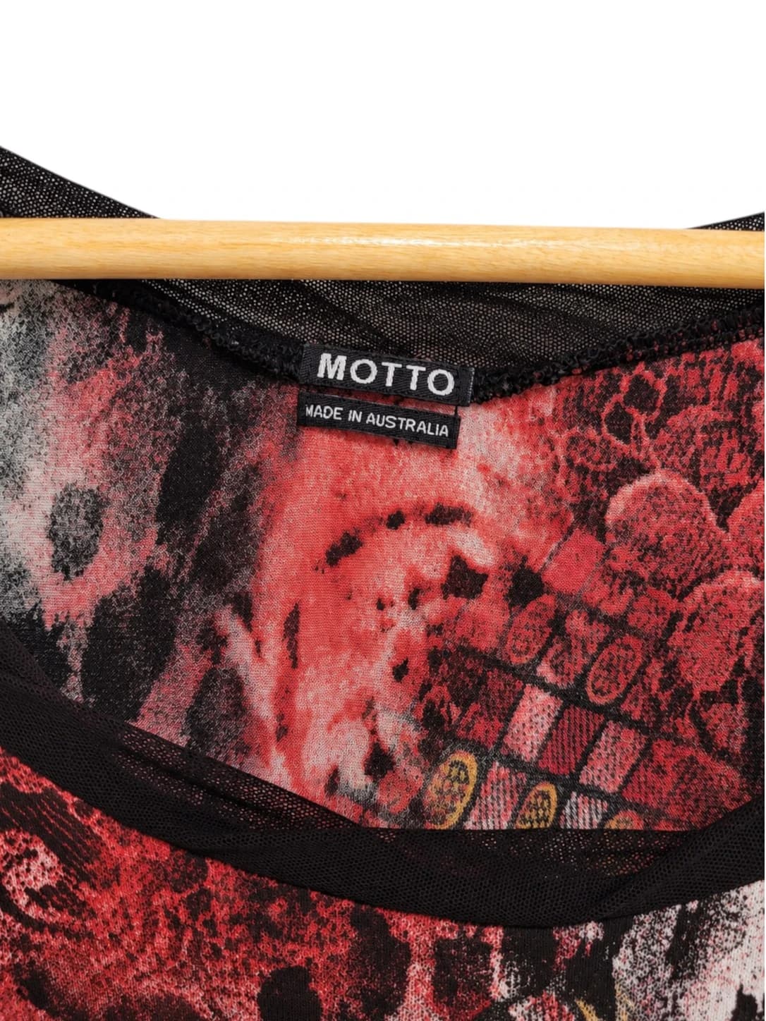 MOTTO Australia Red Black Print Layered Mesh Tunic Top Est 10-12 — photo 3 of 5