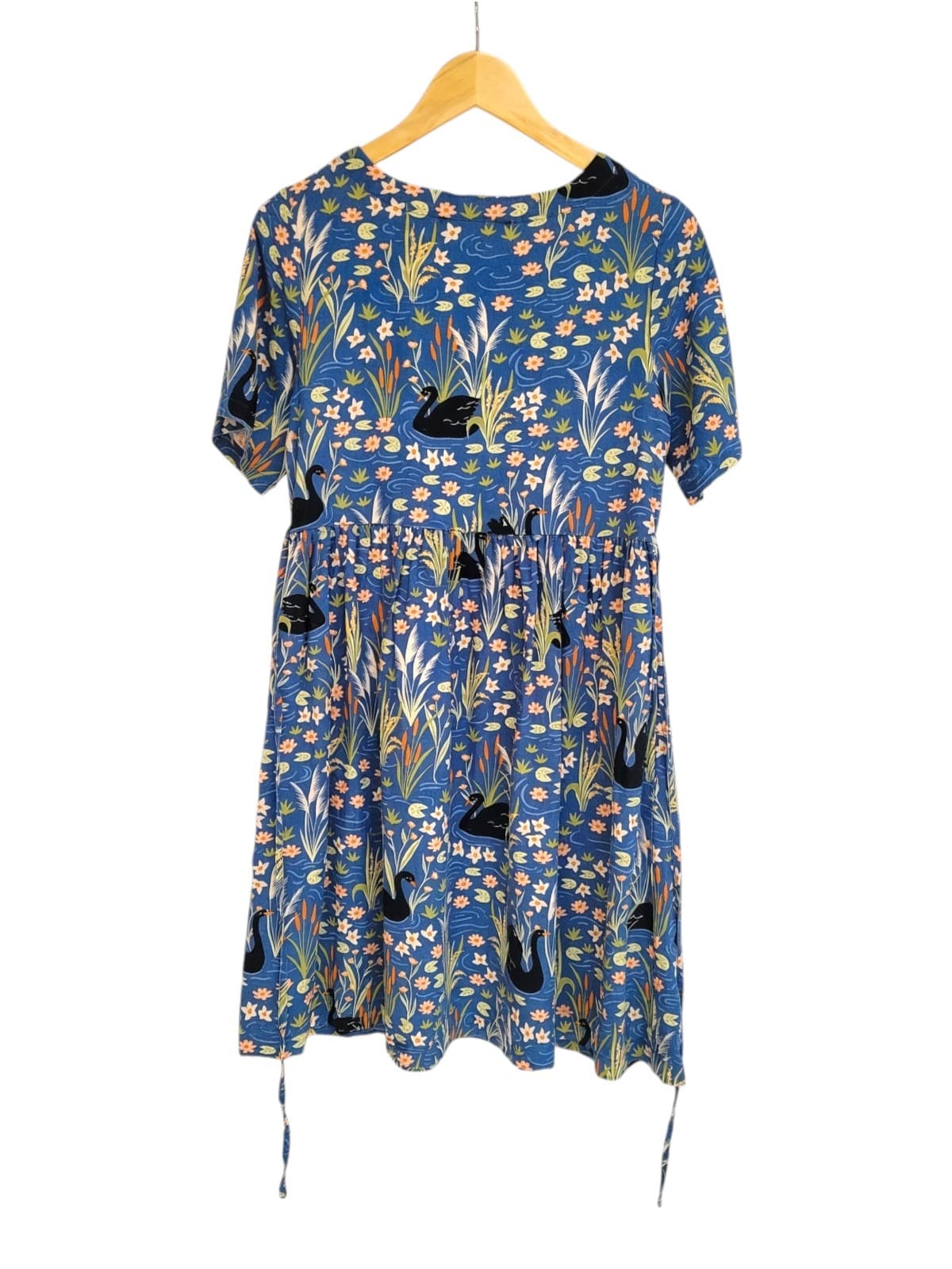 PRINCESS HIGHWAY Swan Pond Black Swan Print Blue Dress Size 8 — photo 3 of 5