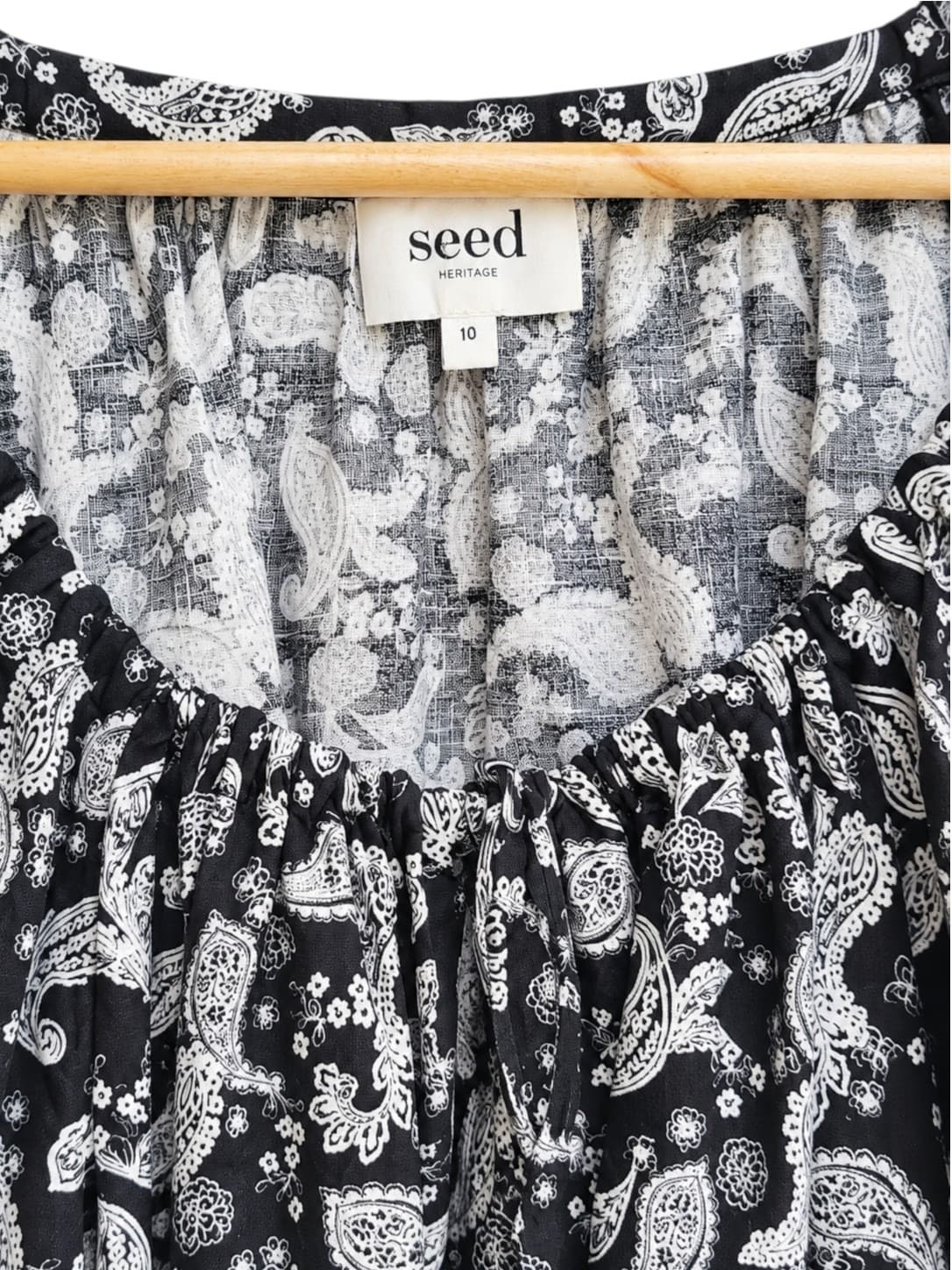 SEED HERITAGE Black White Paisley Linen Puff Sleeve Blouse Size 10 — photo 3 of 6