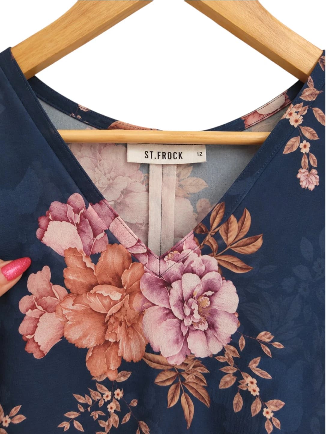 ST FROCK Navy Pink Floral Print V Neck Bell Sleeve Blouse Size 12 — photo 5 of 7