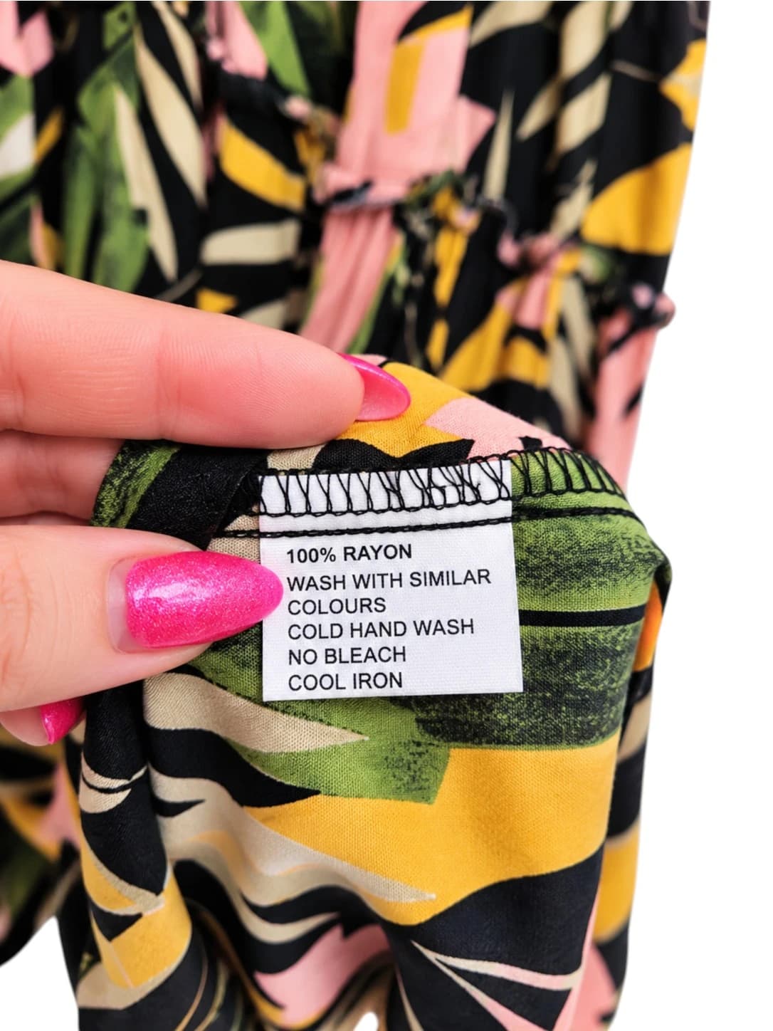 ST FROCK Tropical Monstera Leaf Tiered Midi Dress Black Pink Size 8 — photo 5 of 6