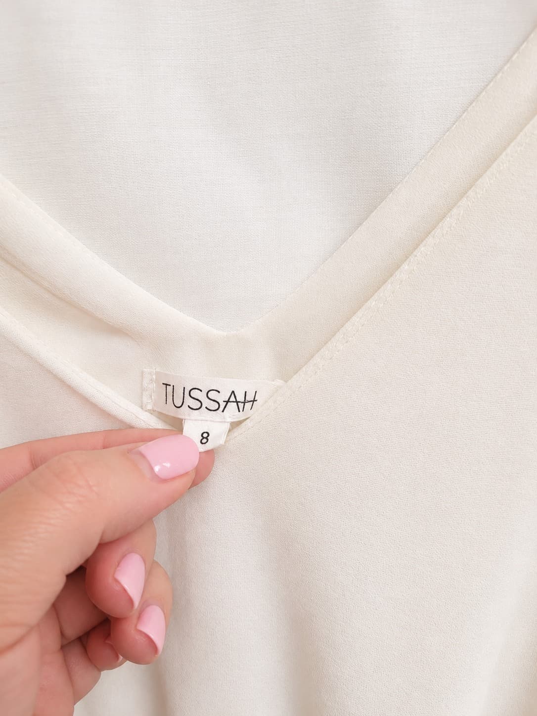 TUSSAH Ivory White V Neck Tie Shoulder Playsuit Romper Size 8 — photo 6 of 8
