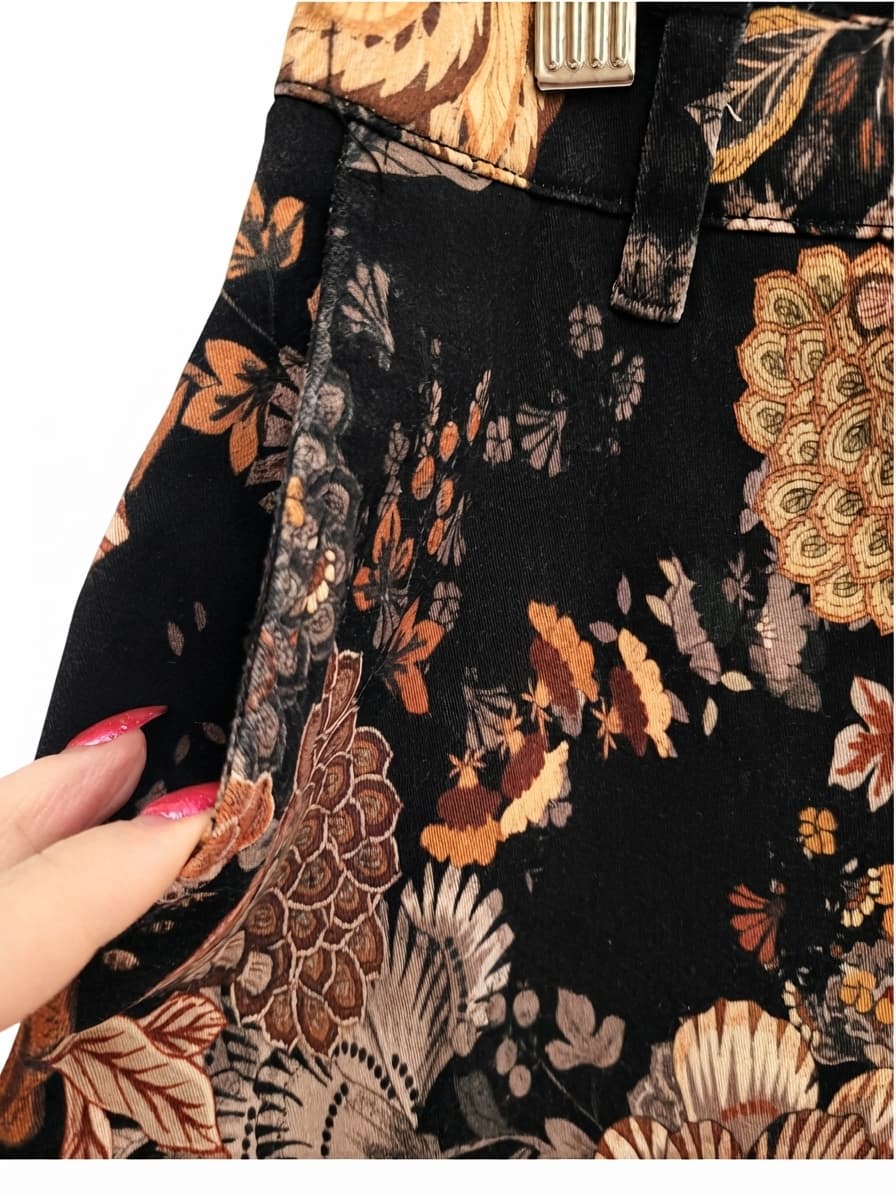 VASSALLI Black Floral Print Straight Leg Pants Women's Size 12 — photo 4 of 9