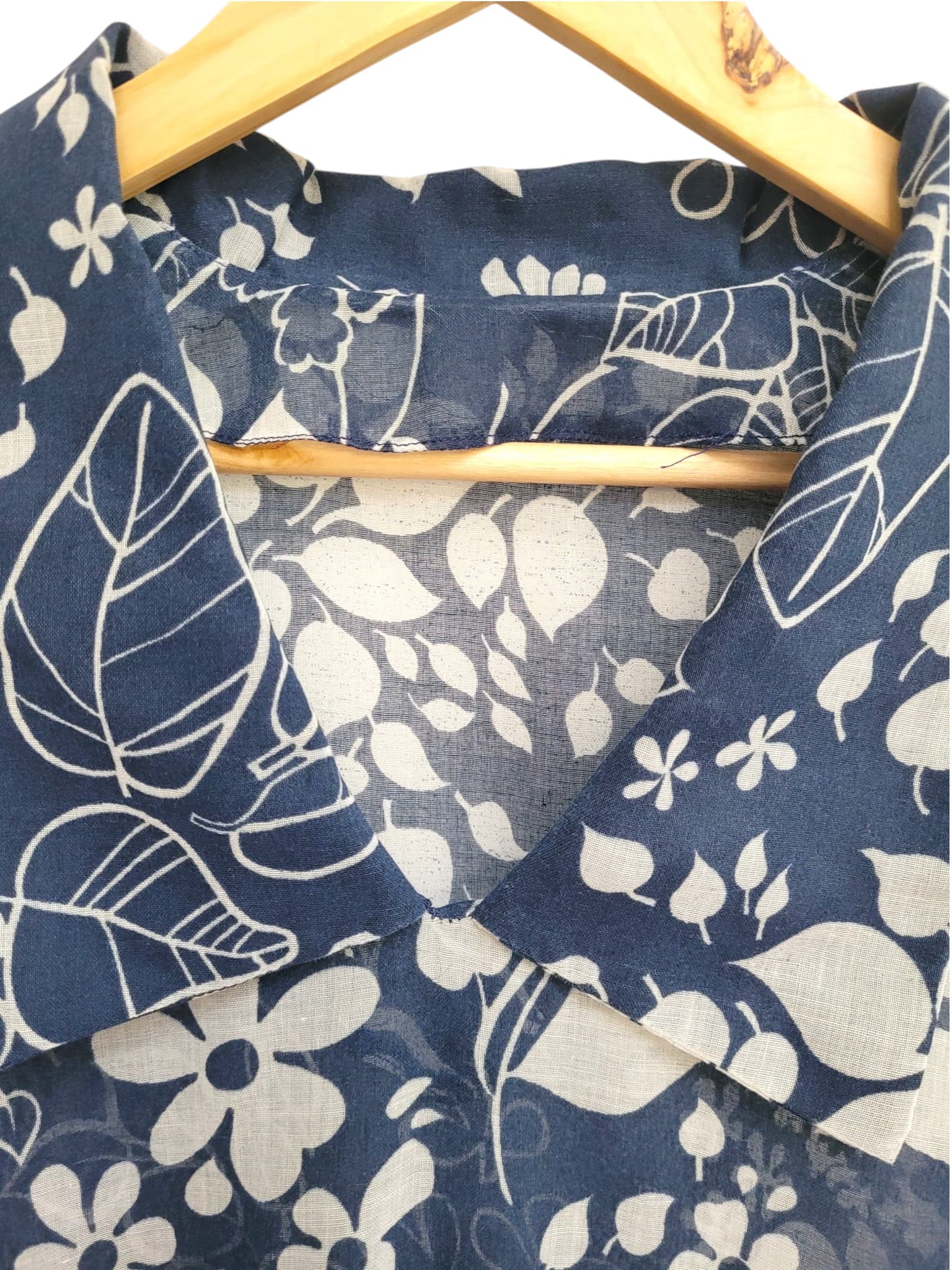 Vintage Blue and White Floral Sheer Collared Midi Dress — photo 5 of 5
