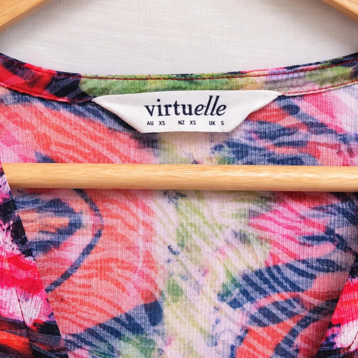 VIRTUELLE Multicolour Abstract Floral Print Long Top 3/4 Sleeve Size XS — photo 6 of 8
