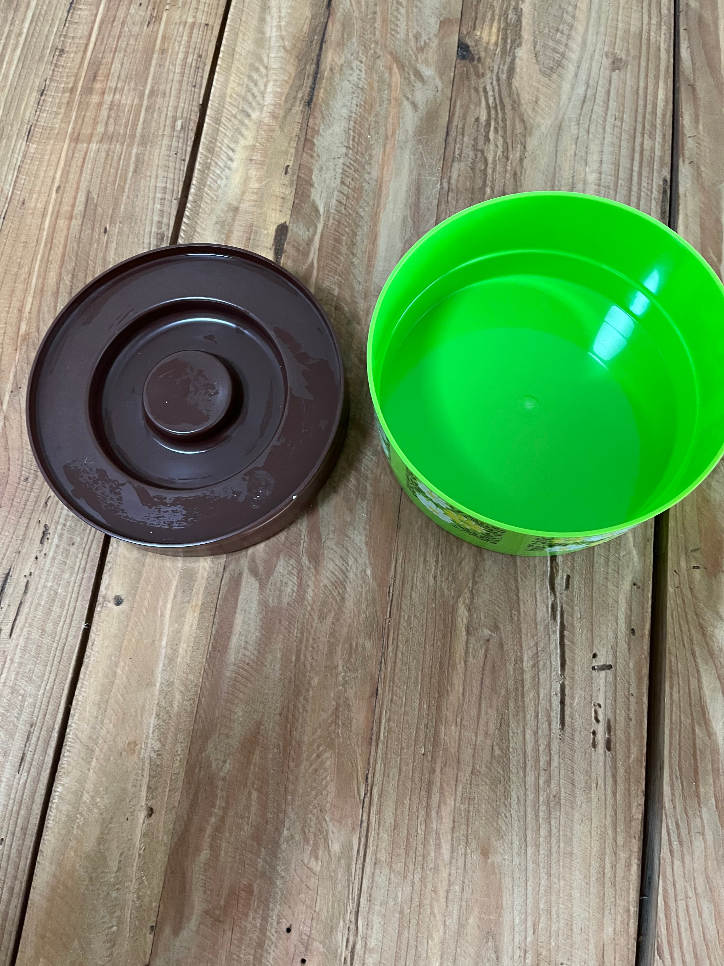 1970s Retro Green, Daisy and Brown Floral Vintage Plastic Kitchen Cannister — photo 6 of 6