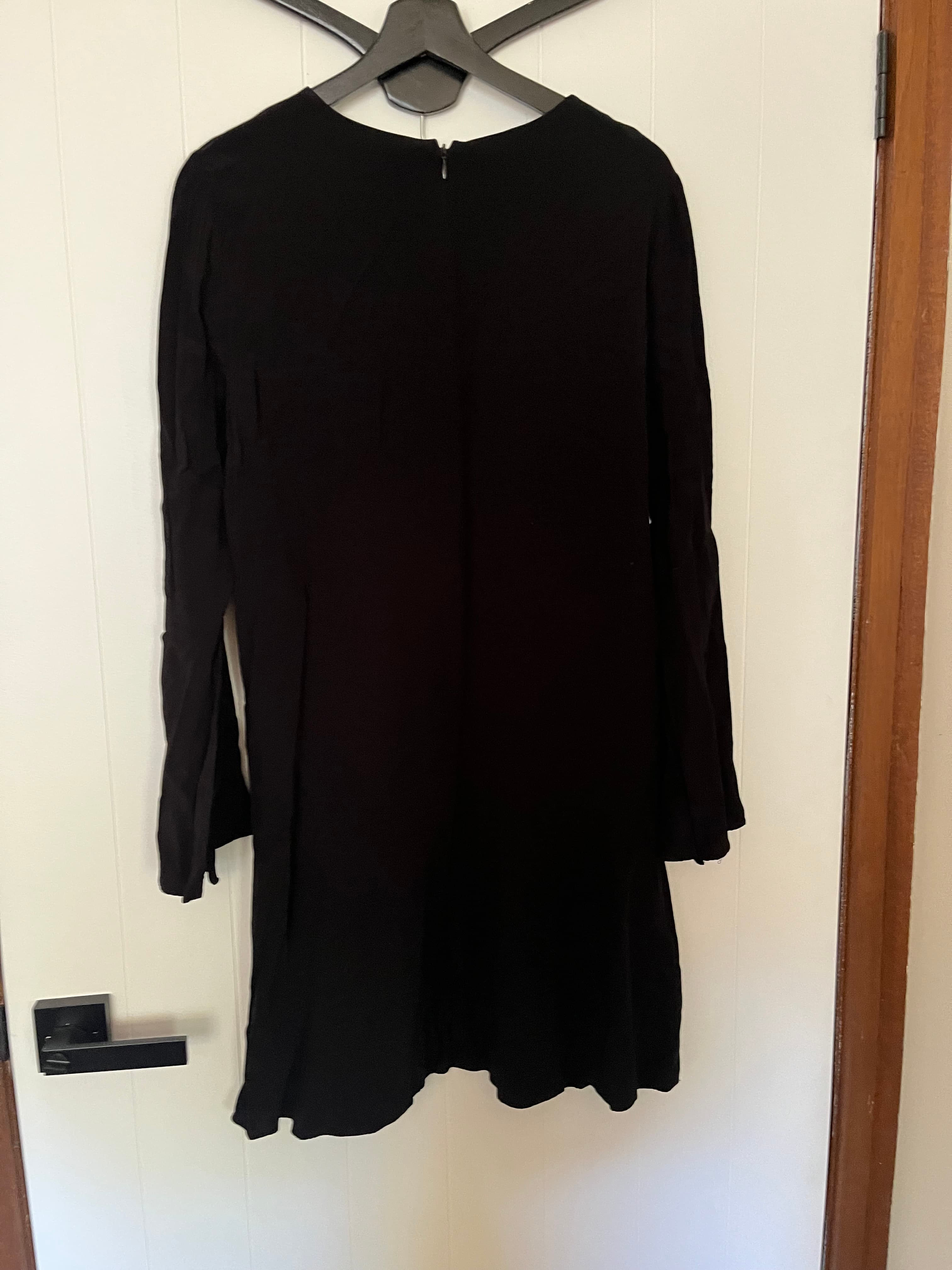 Black Seed Long Sleeve Shift Dress Size 10 — photo 2 of 5