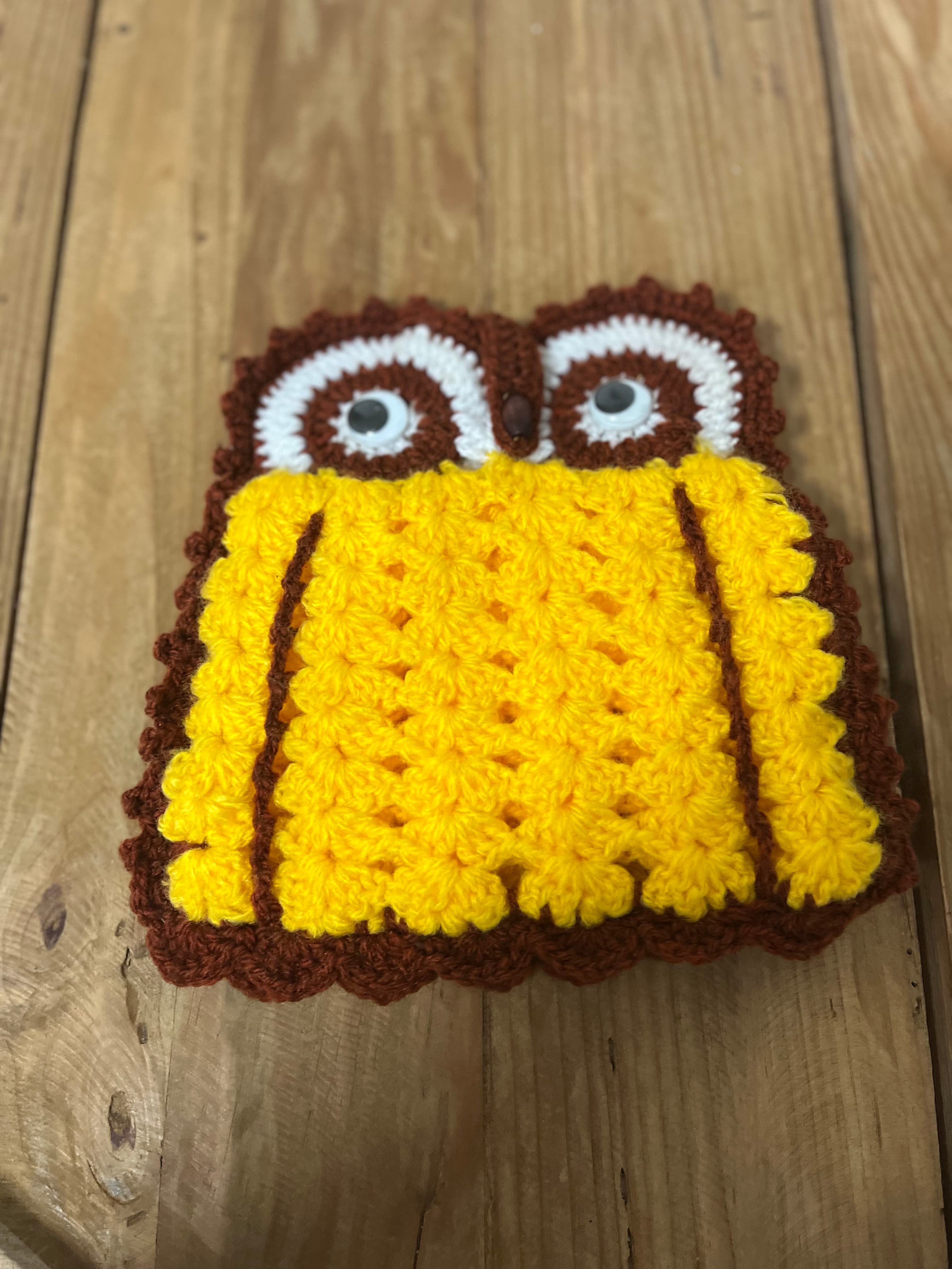 Crochet Owl Tea Cosy Yellow Brown Retro Kitchen Decor — photo 1 of 5